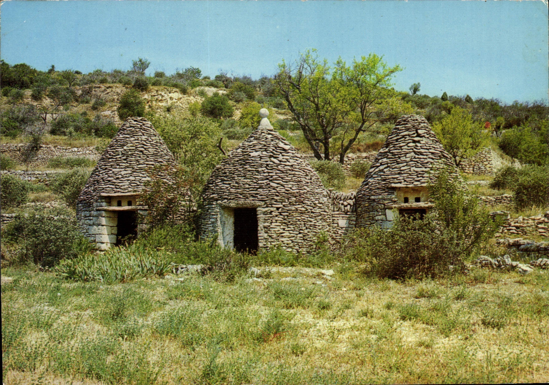 MODERN CARD Beautiful Sites Of Provence Maisonnettes Of Stones Cigs Appelees Bori into of Provence