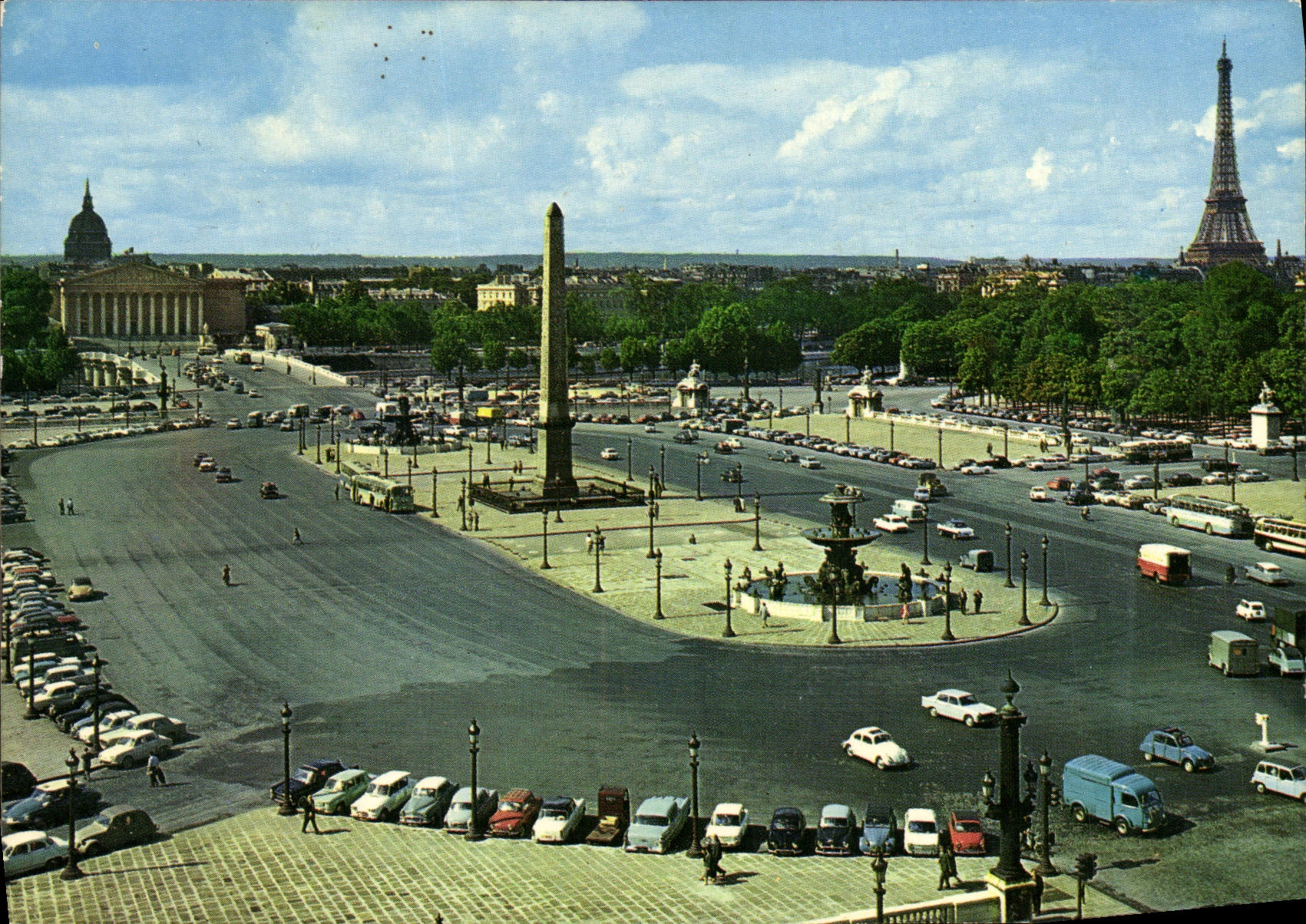 CPM Paris Place De La Concorde Tour Eiffel