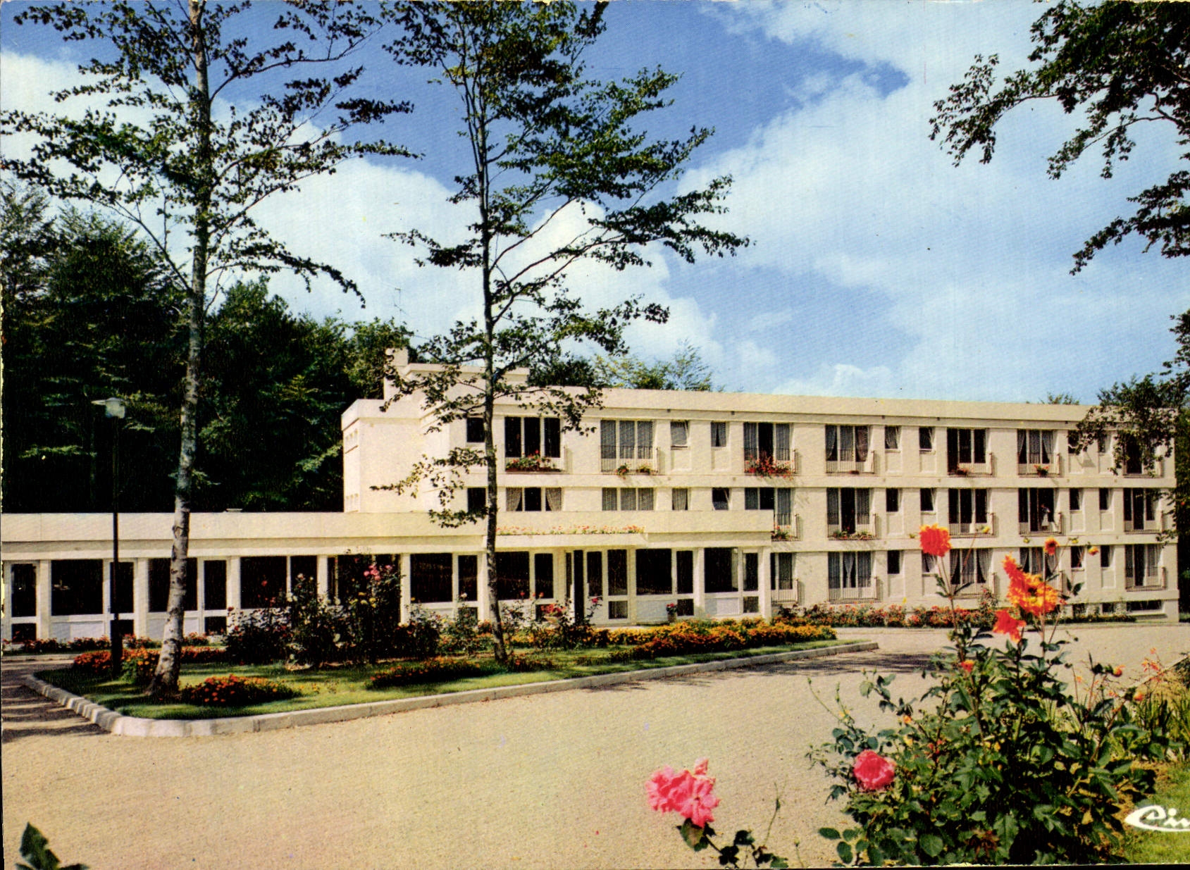 MODERN CARD Brillet Port the Residence For Elderly PAUL Association