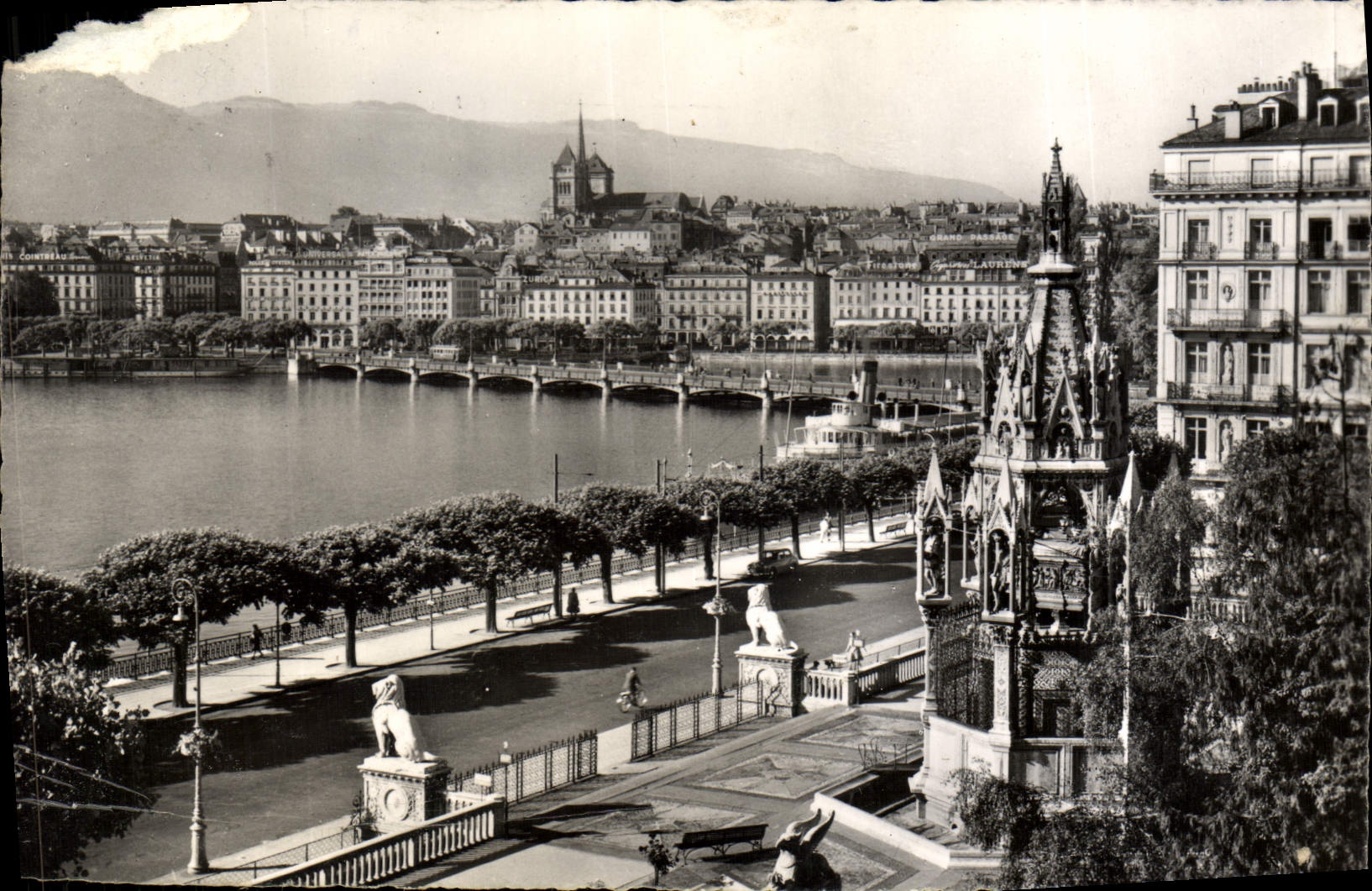 CPM Geneve Monument Brunswick Et Vue Sur La Ville