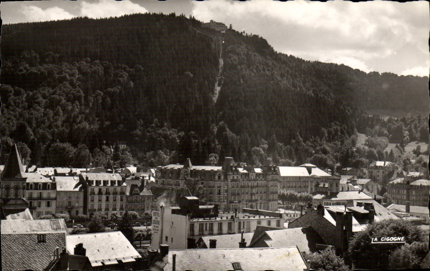 CPM La Bourboule Station Thermale Et Touristique Hotel De Charlannes