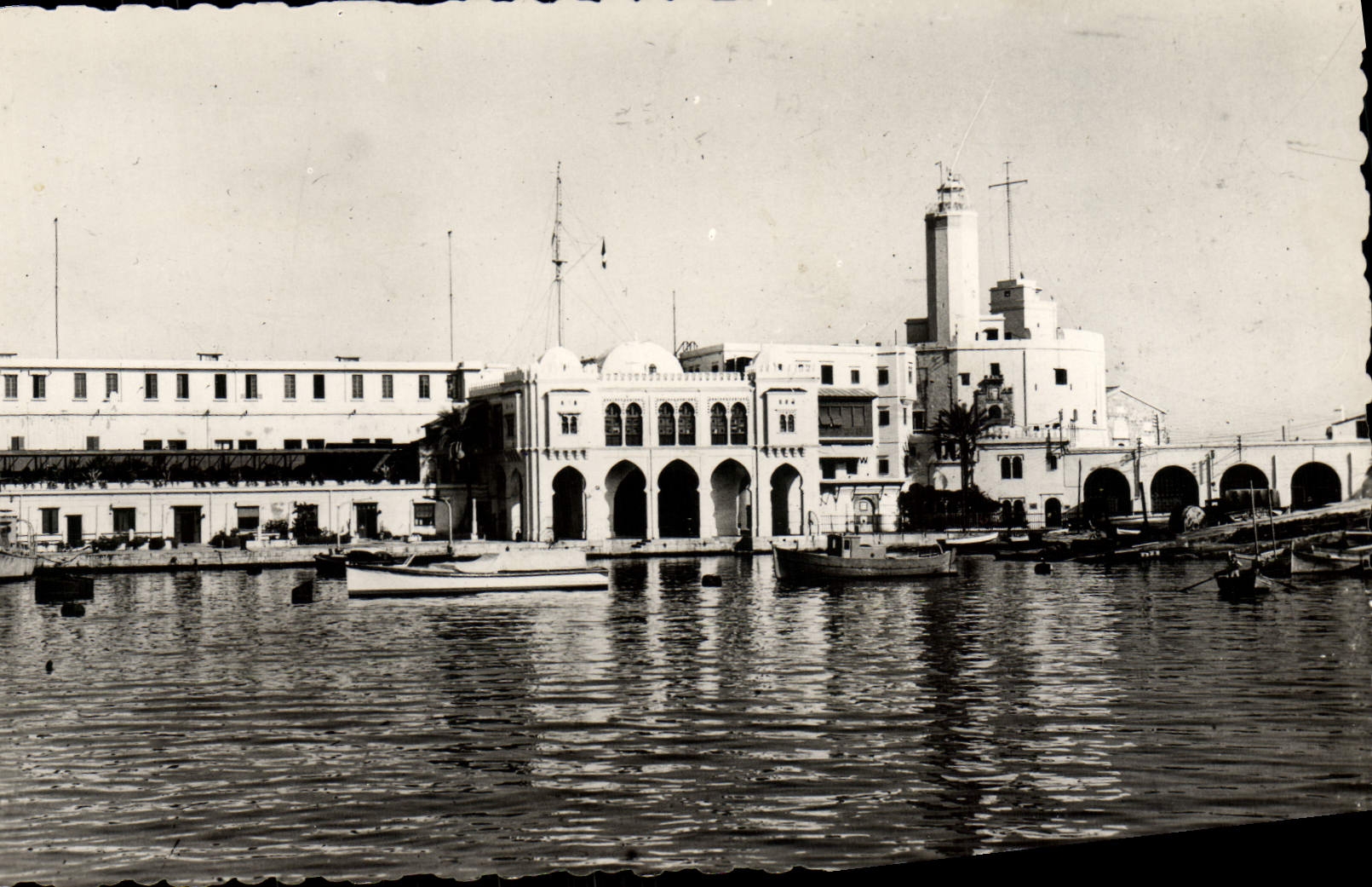 POSTAL MODERNA Argel el Ministerio de marina y el faro
