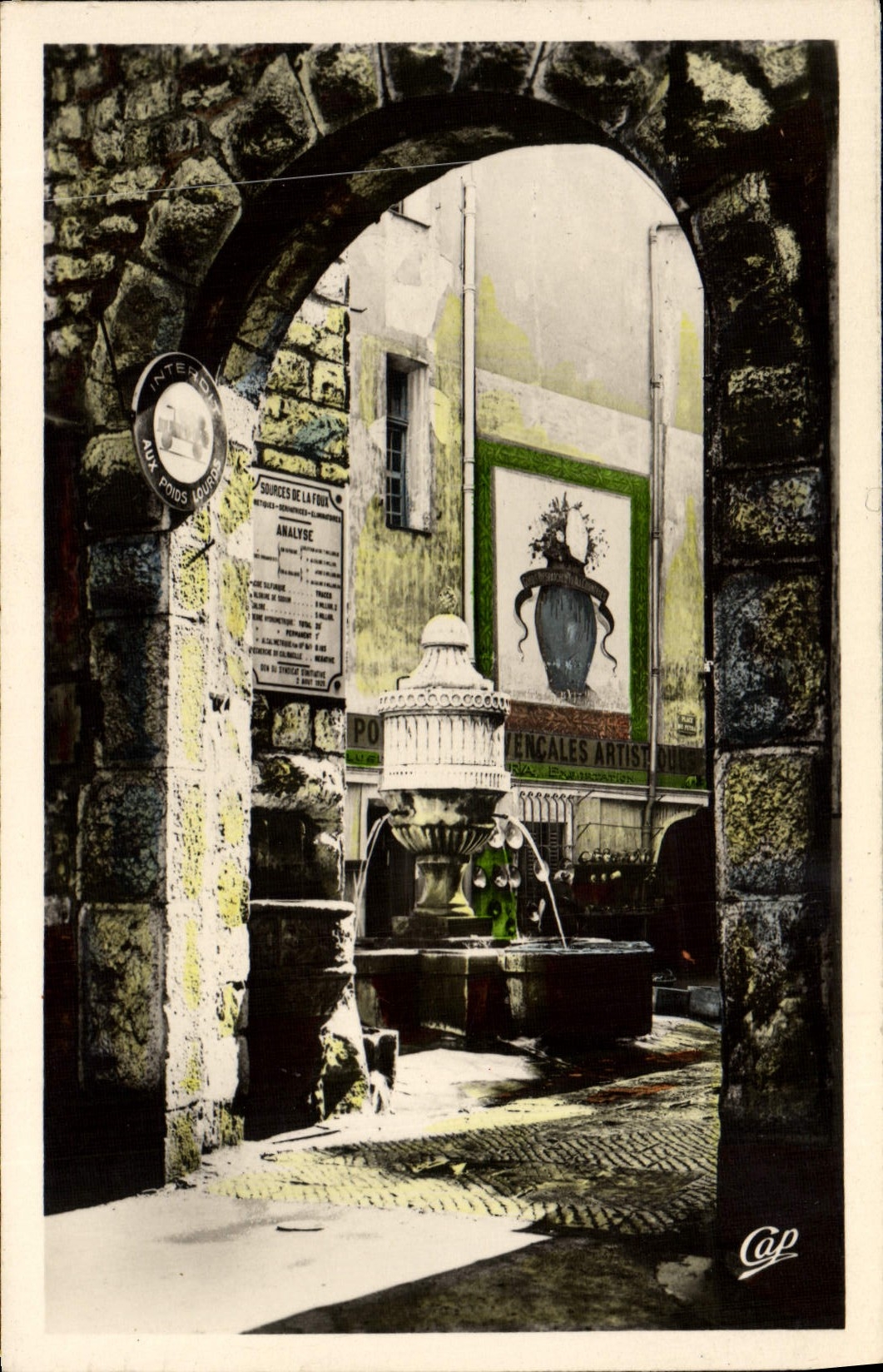 CPM Vence La Fontaine Du Peyra