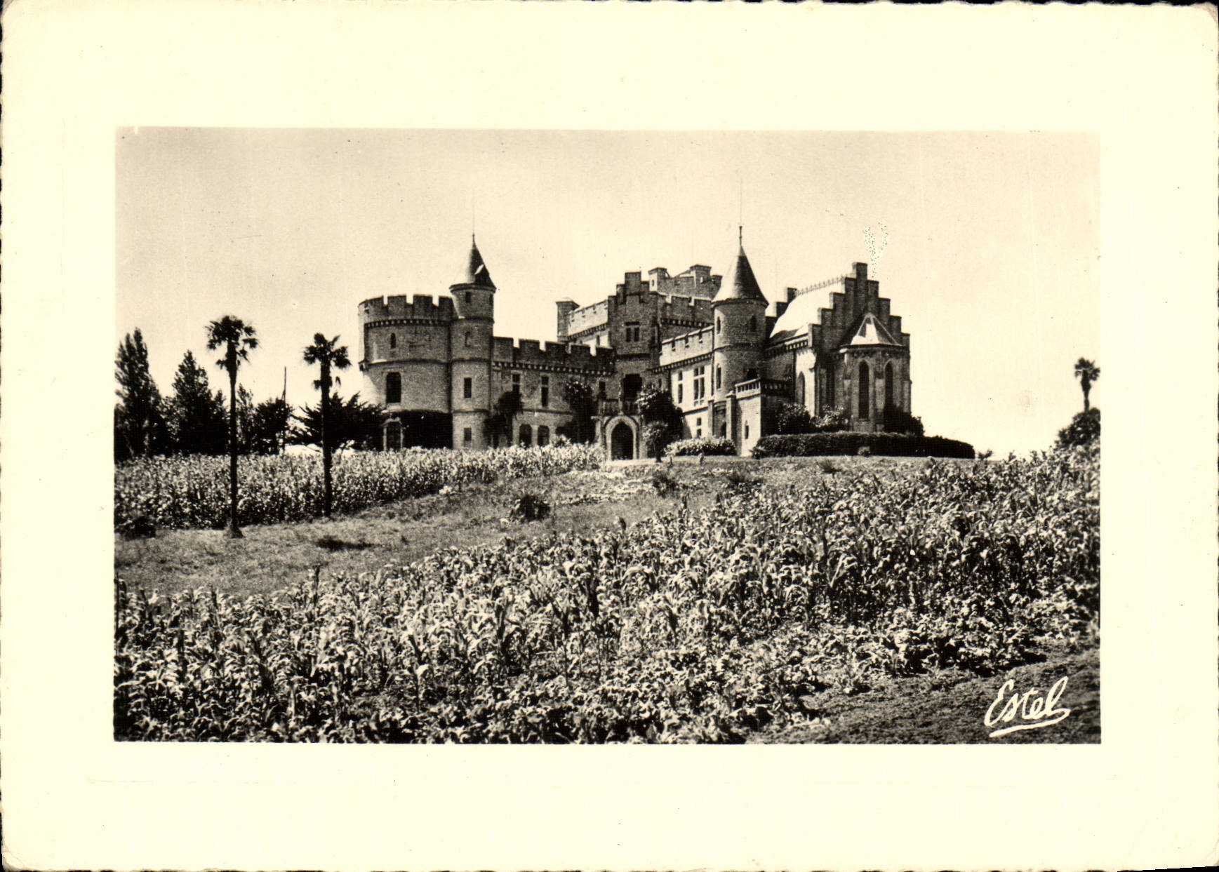 MODERN CARD Hendaye the Castle