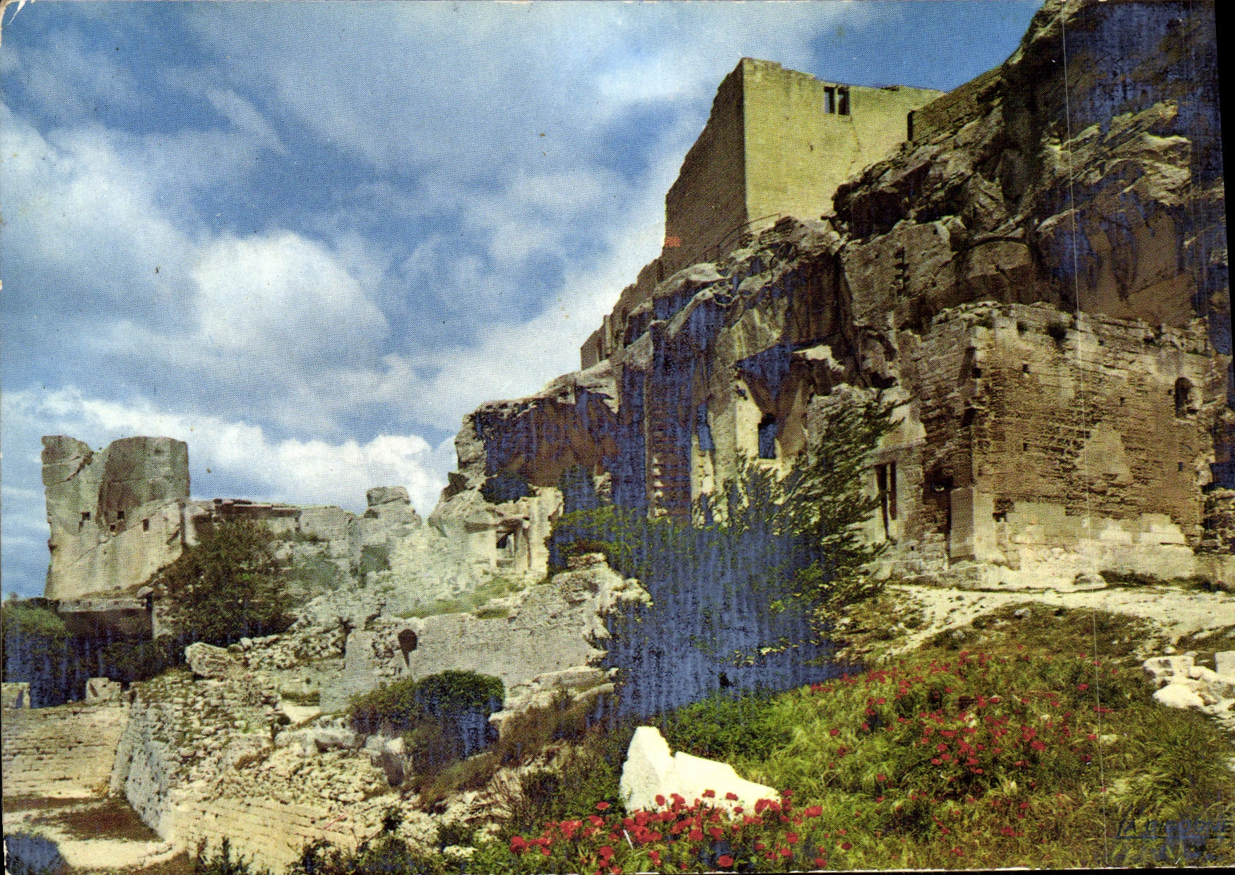 CPM Reflets De Provence Les Baux En Provence Les Ruilles Du Chateau