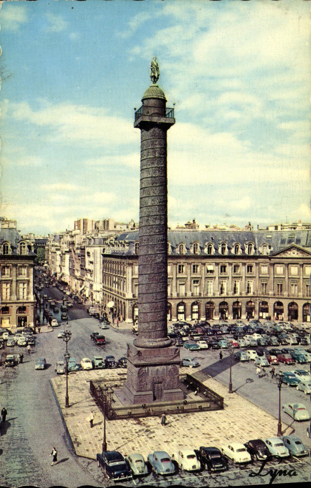 CPM Paris La Place Et La Colonne Vendome Perspective Sur La Rue De La Paix