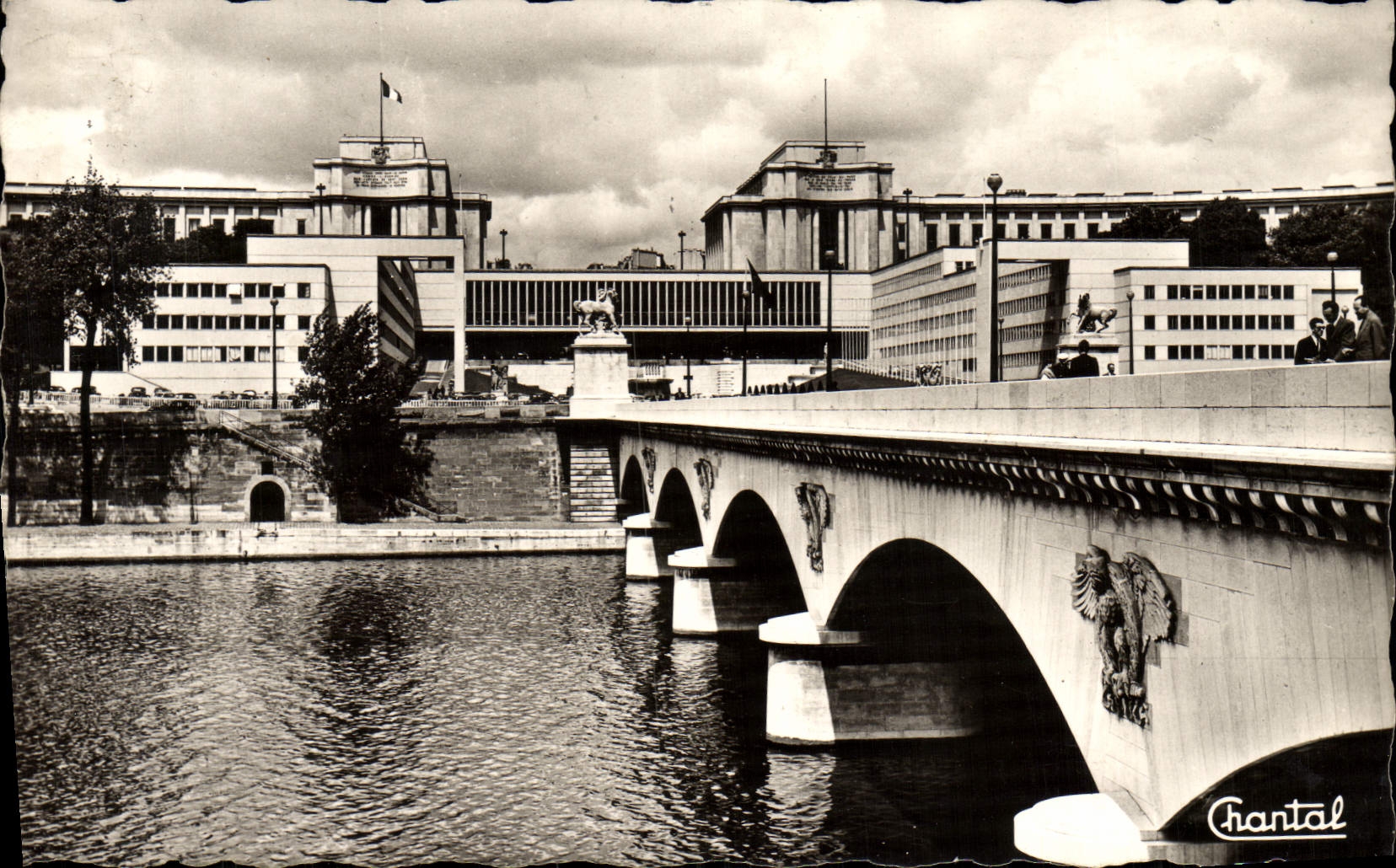 POSTAL MODERNA París el paladar De Chaillot y el puente de Iena