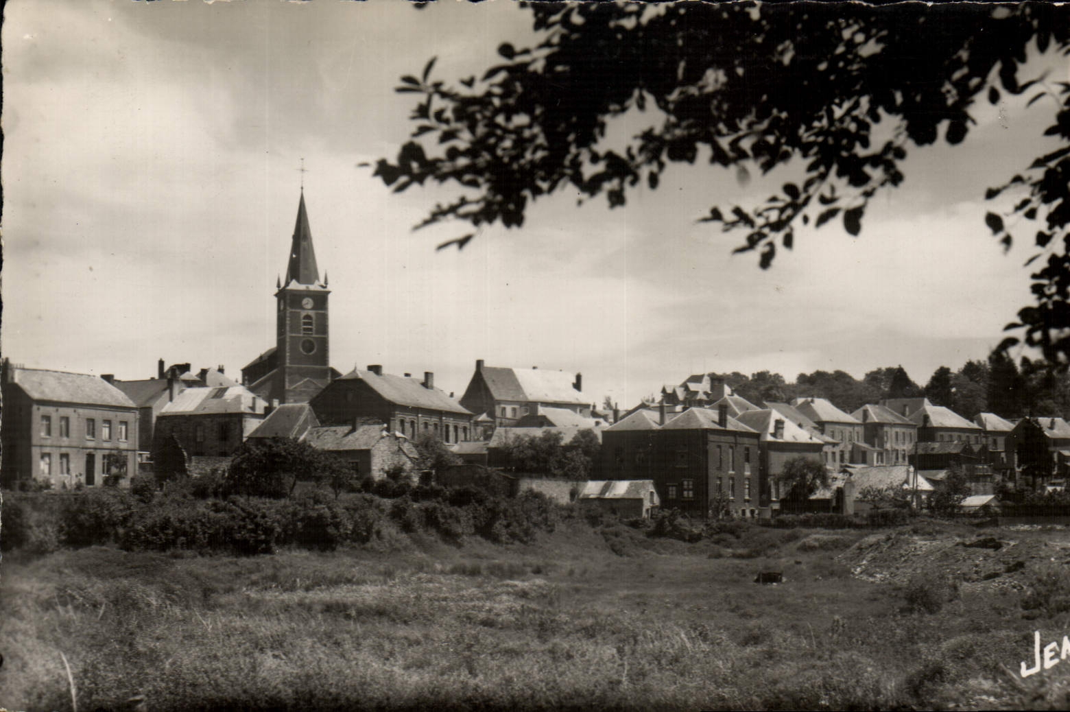 MODERN CARD Anor Seen On the Center