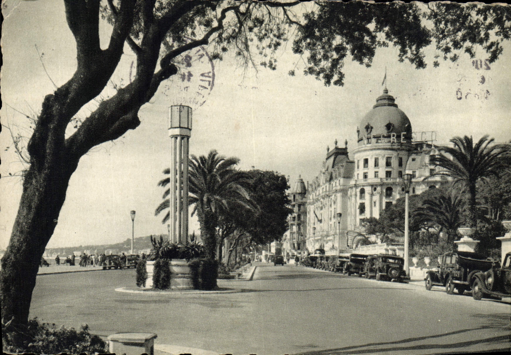 CPM Nice Promenade Des Anglais L'Hotel Negresco