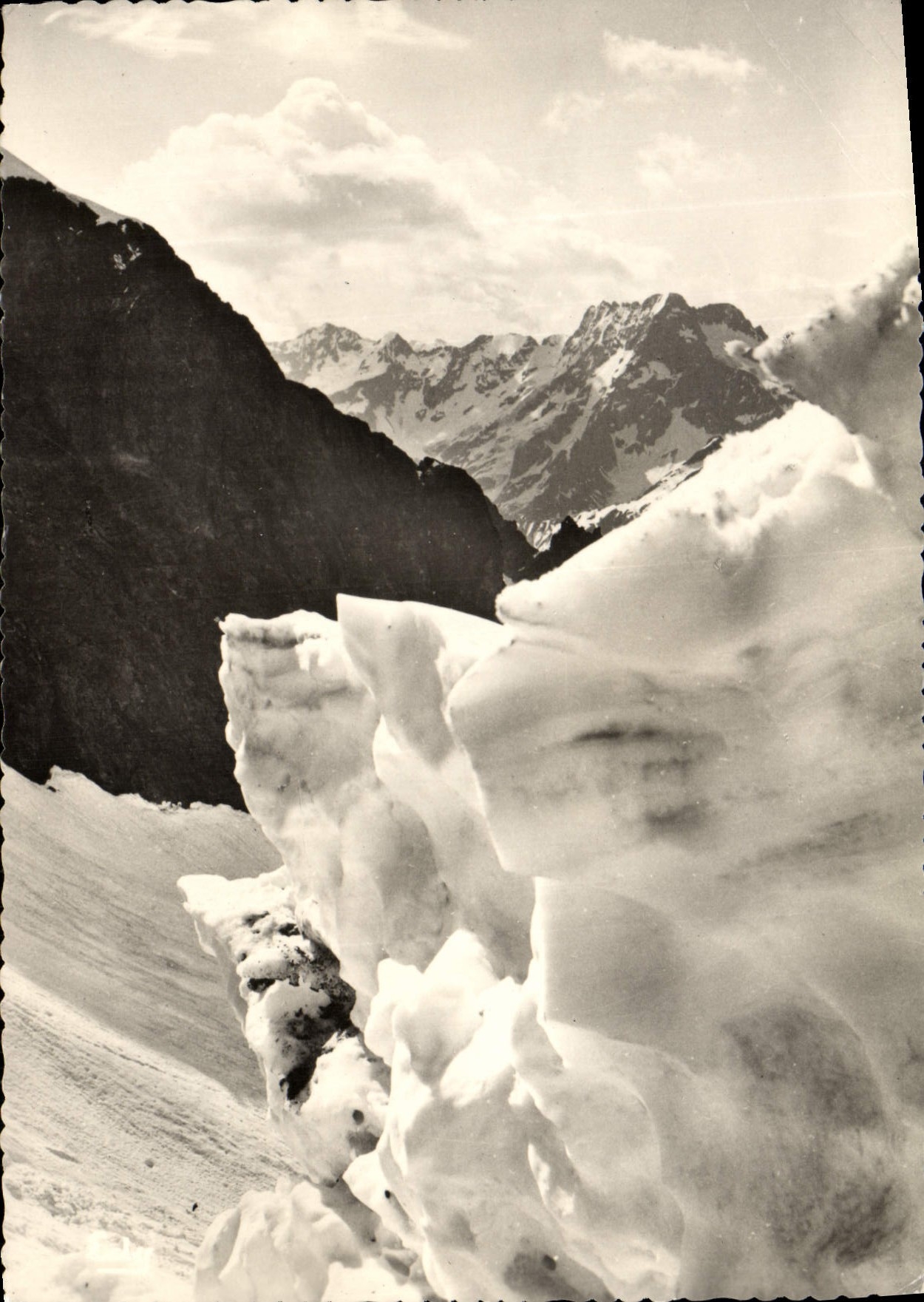 CPM Images De Chez Nous En Hiver