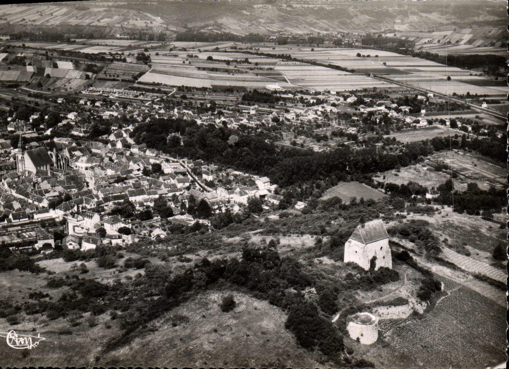 CPM St Julien Du Sault Vue Aerienne