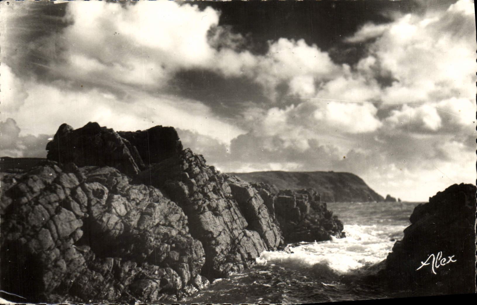 MODERN CARD La Hague Rocks Of the Bay D' Ecalgrain