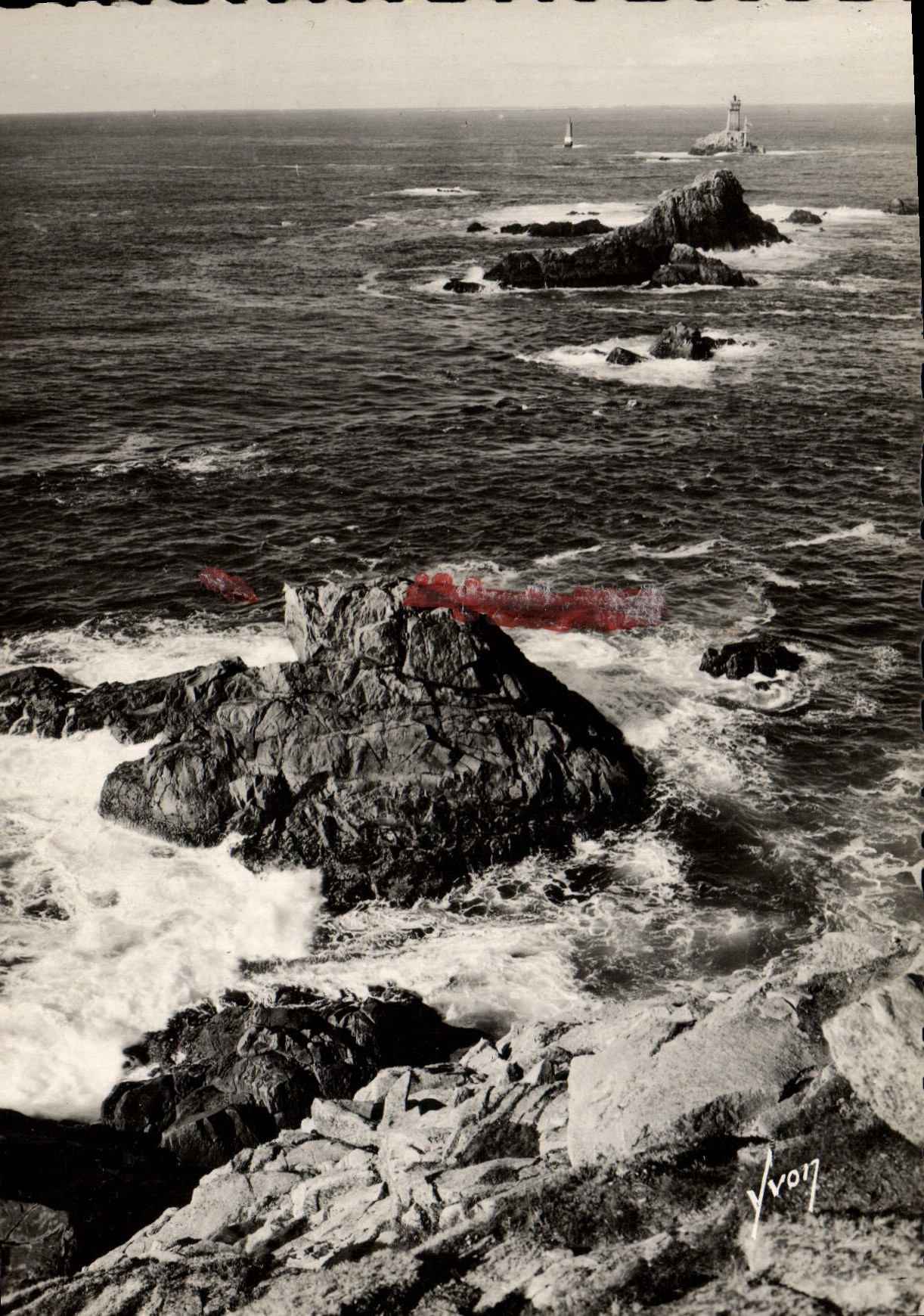 CPM Pointe Du Raz Le Phare De La Vieille