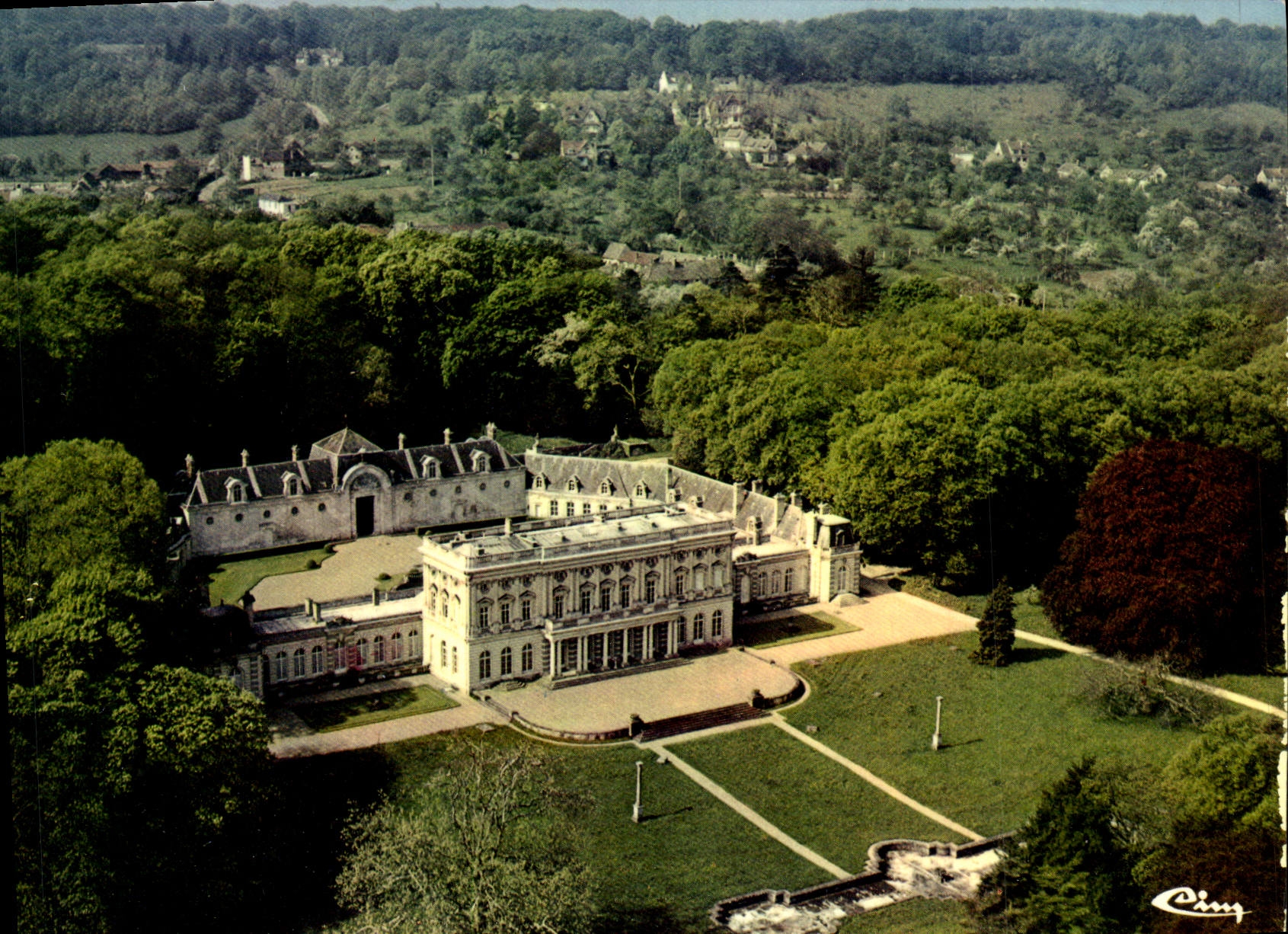 CPM Vernon Vue Aerienne Chateau De Bizy