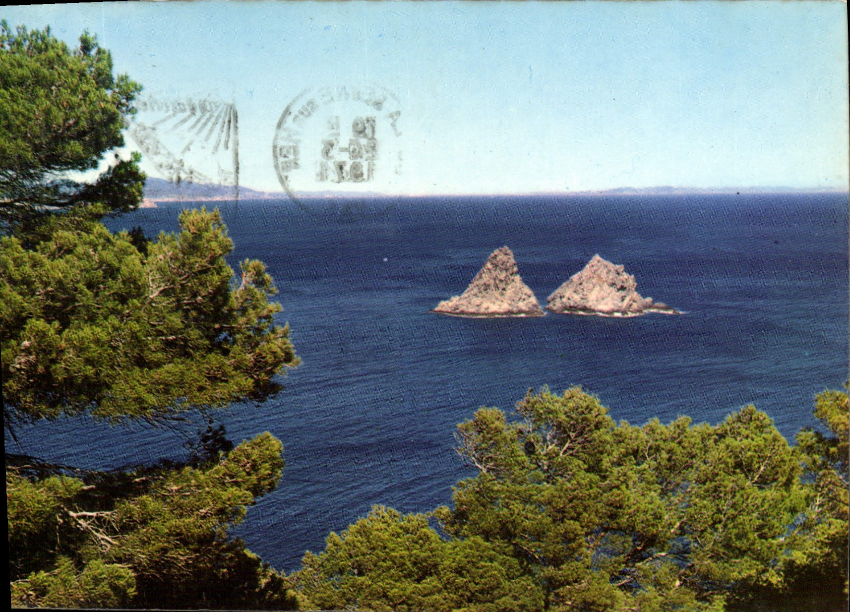 CPM Lumiere Et Beaute De La Cote d'azur La Seyne Vue Sur Les Deux Freres