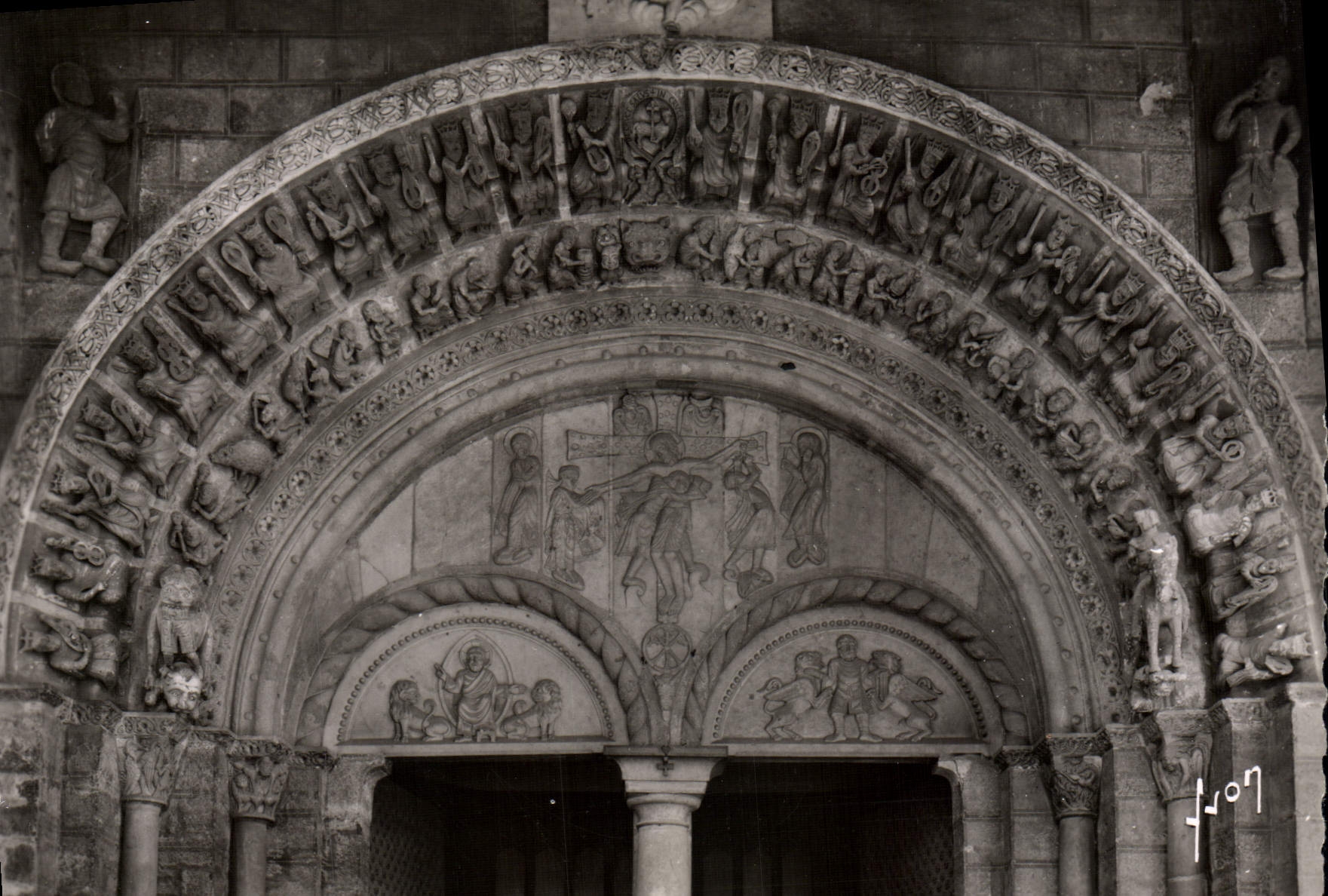 CPM Oloron Ste Marie Porche De La Cathedrale