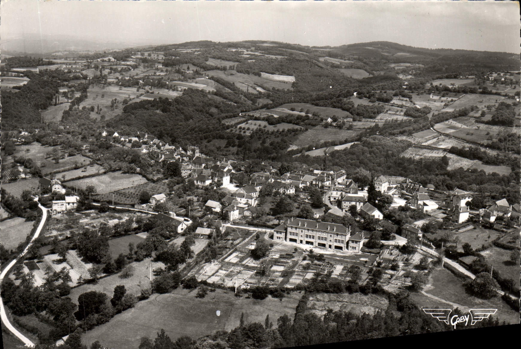 CPM La France Vue Du Ciel Beynat Vue d'Ensemble