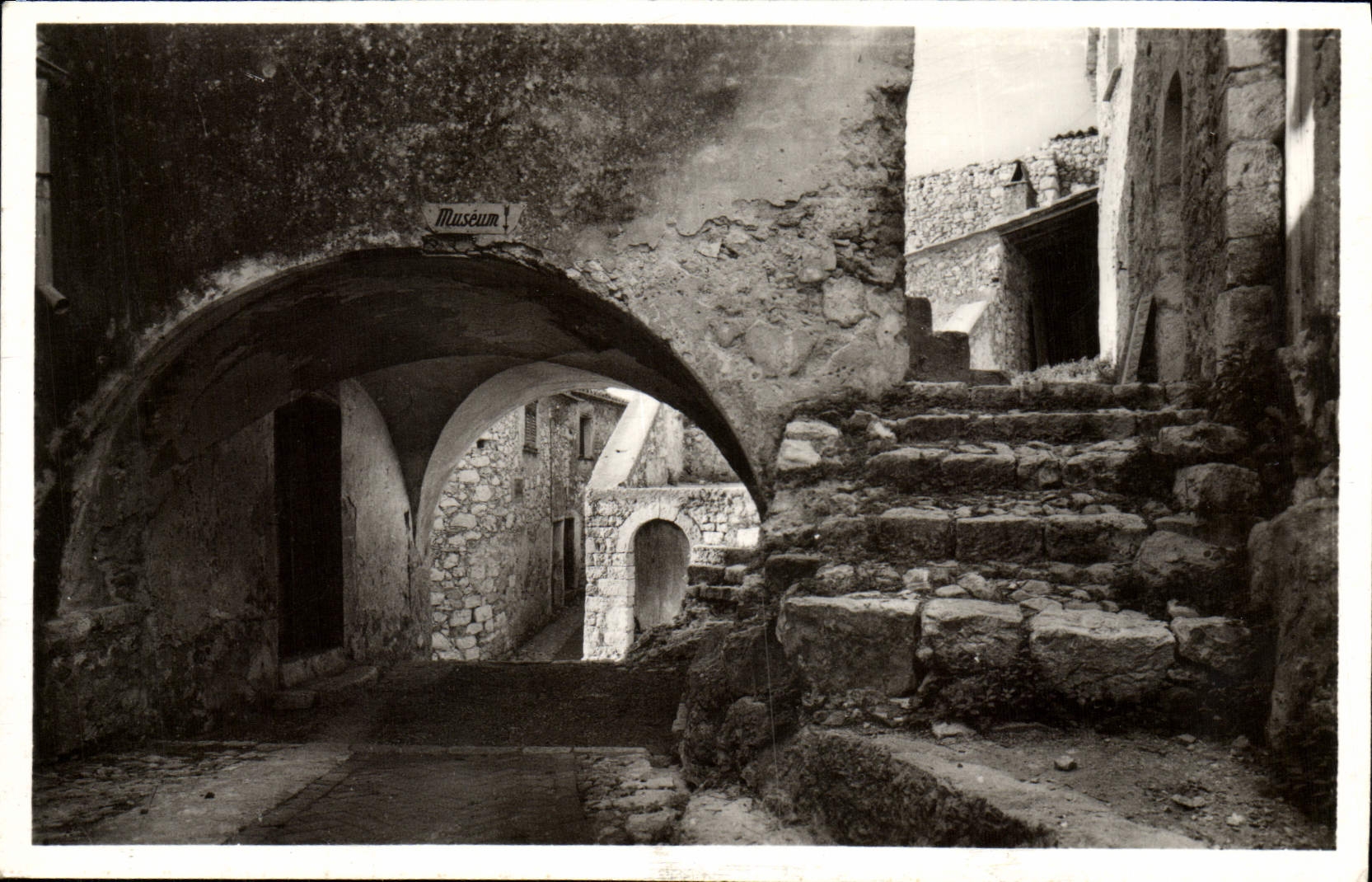 CPM Eze Village L'Ancienne Chapelle
