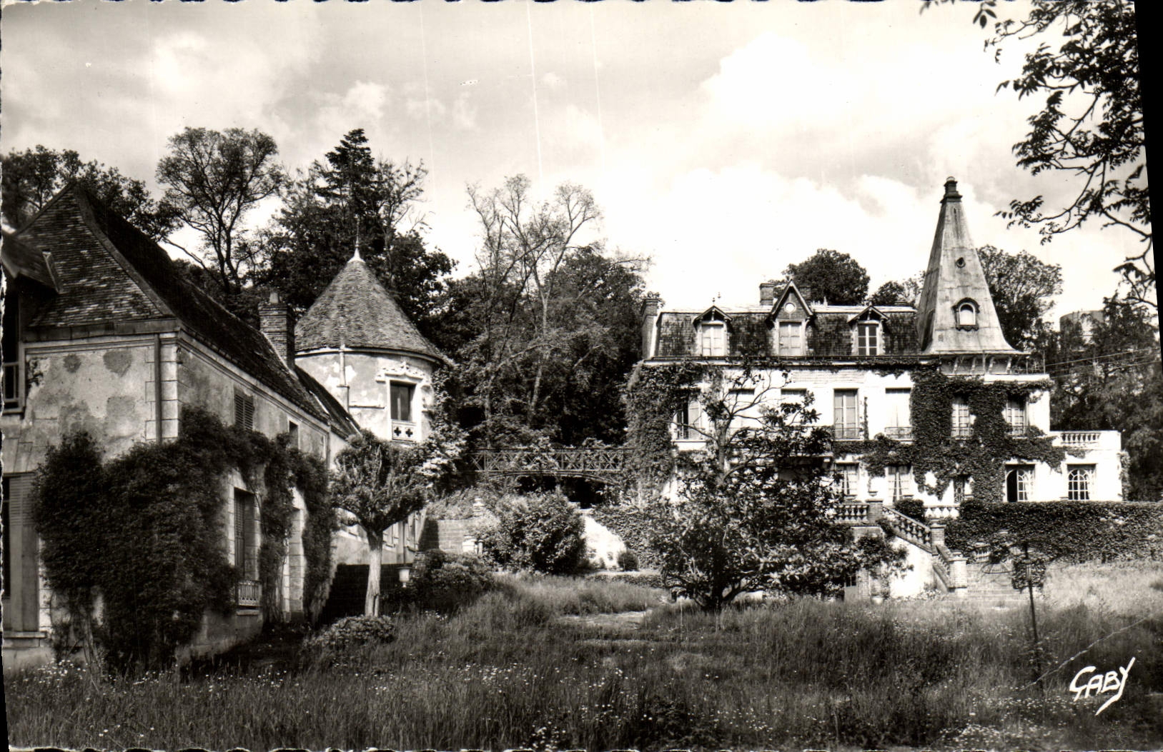 CPM Pacy Sur Eure Le Chateau De Chambines