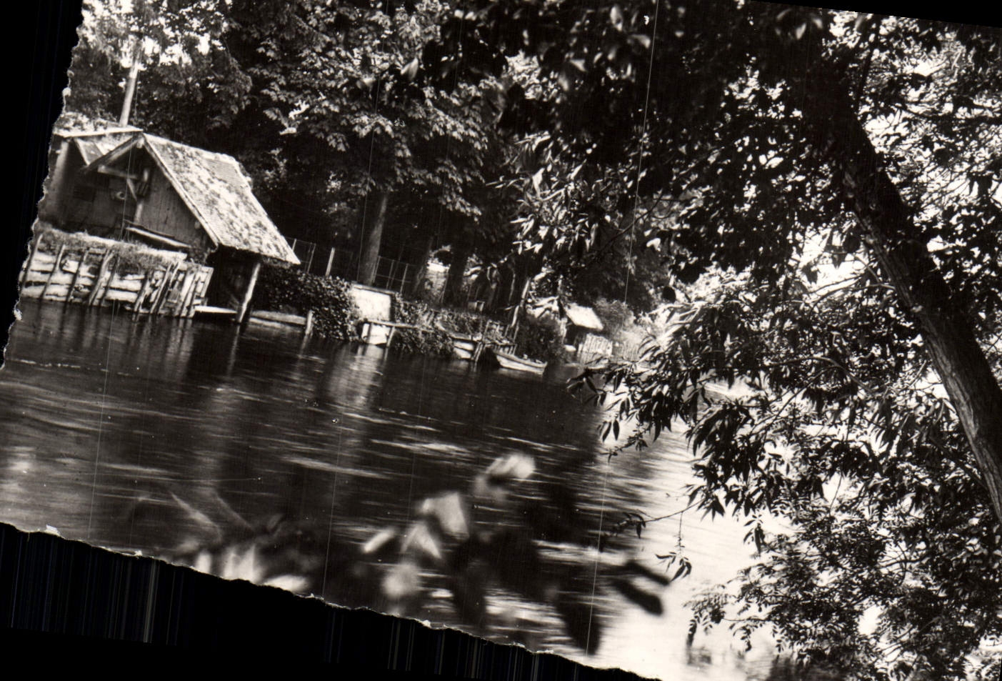 MODERN CARD Pacy On the Eure a Charming Corner