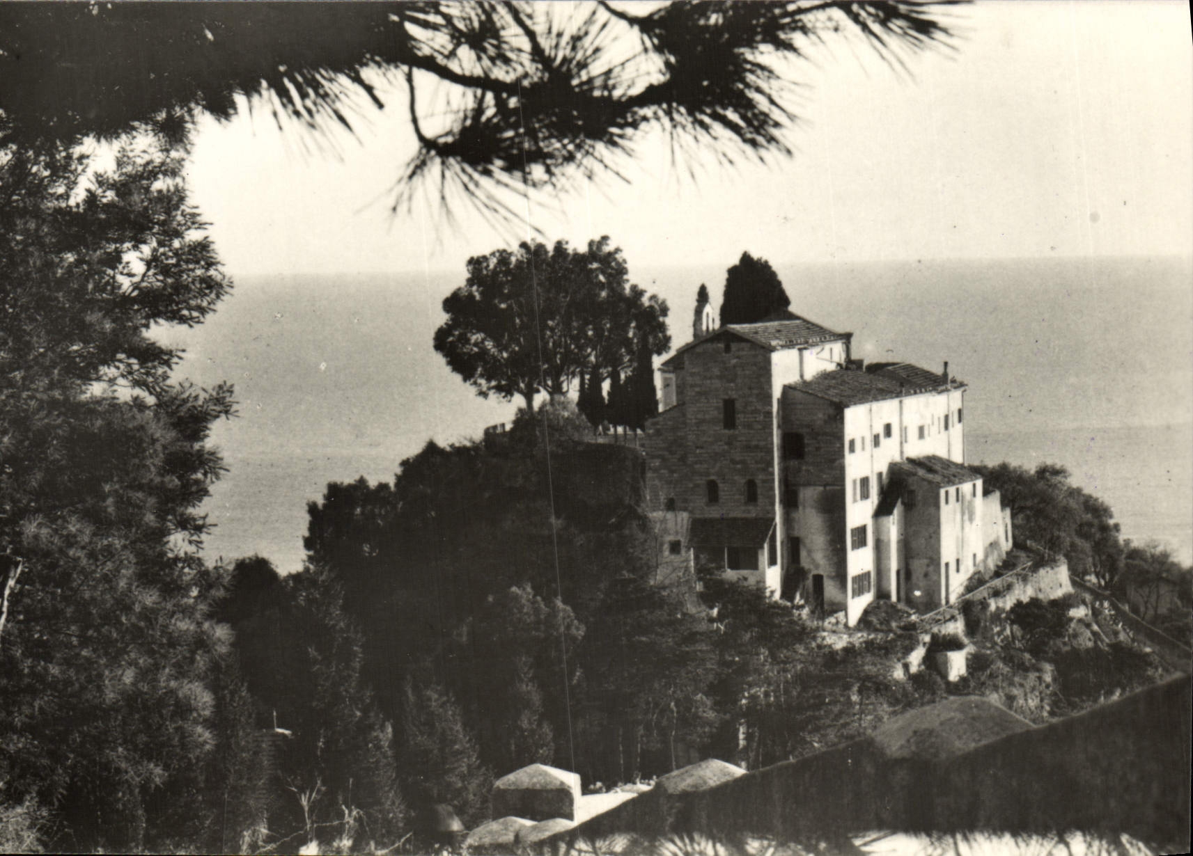 POSTAL MODERNA Menton ND de Annonciade