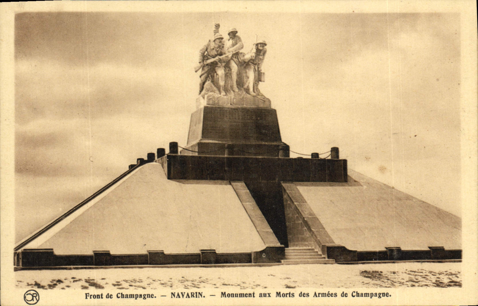 VINTAGE POSTCARD Champagne Face Navarin War memorial Of Armies Militaria Champagne