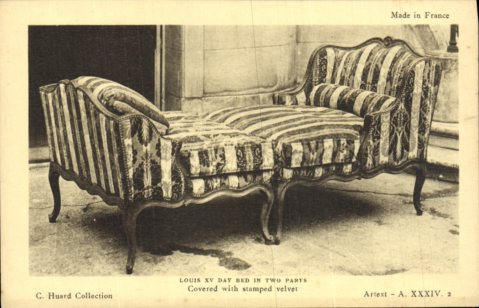 VINTAGE POSTCARD Louis XV Day bed in two shares