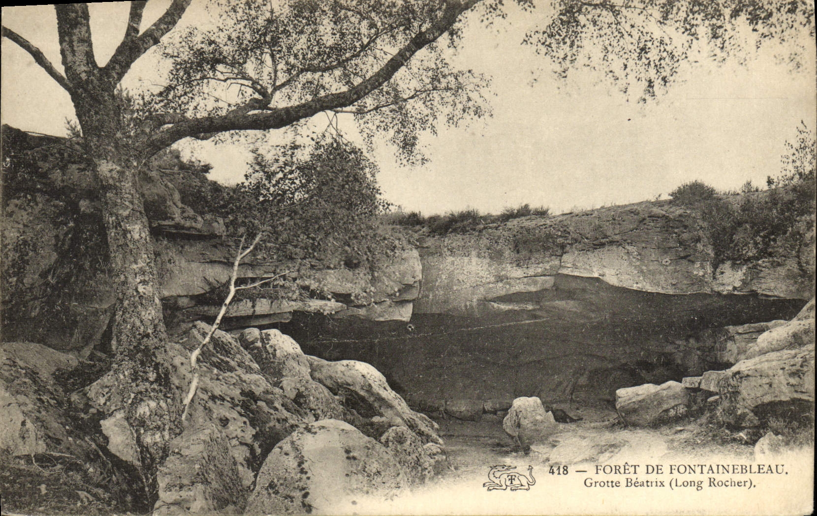 VINTAGE POSTCARD Drill De Fontainebleau Beatrix Cave Long rock
