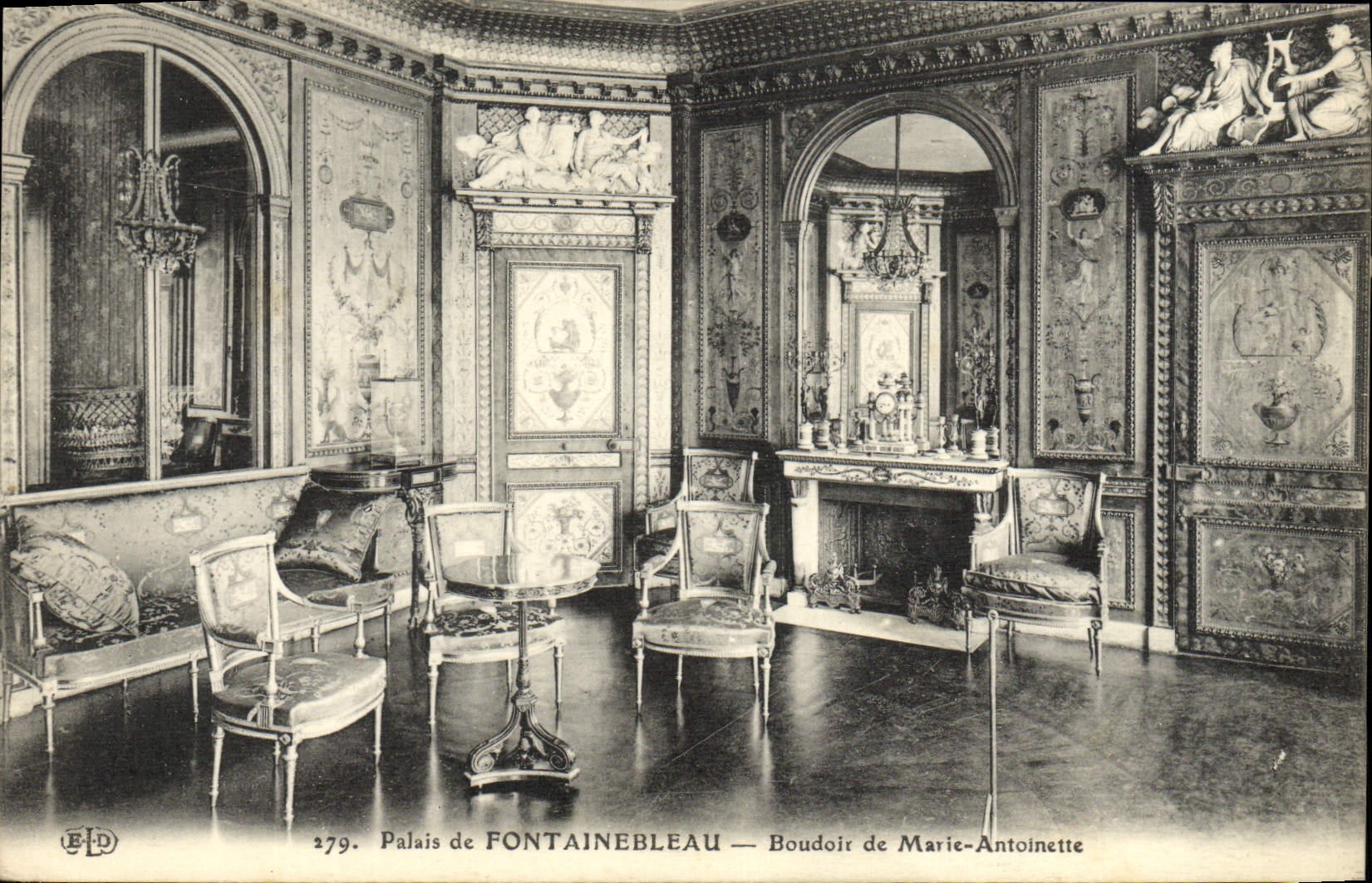 CPA Palais De Fontainebleau Boudoir de Marie Antoinette