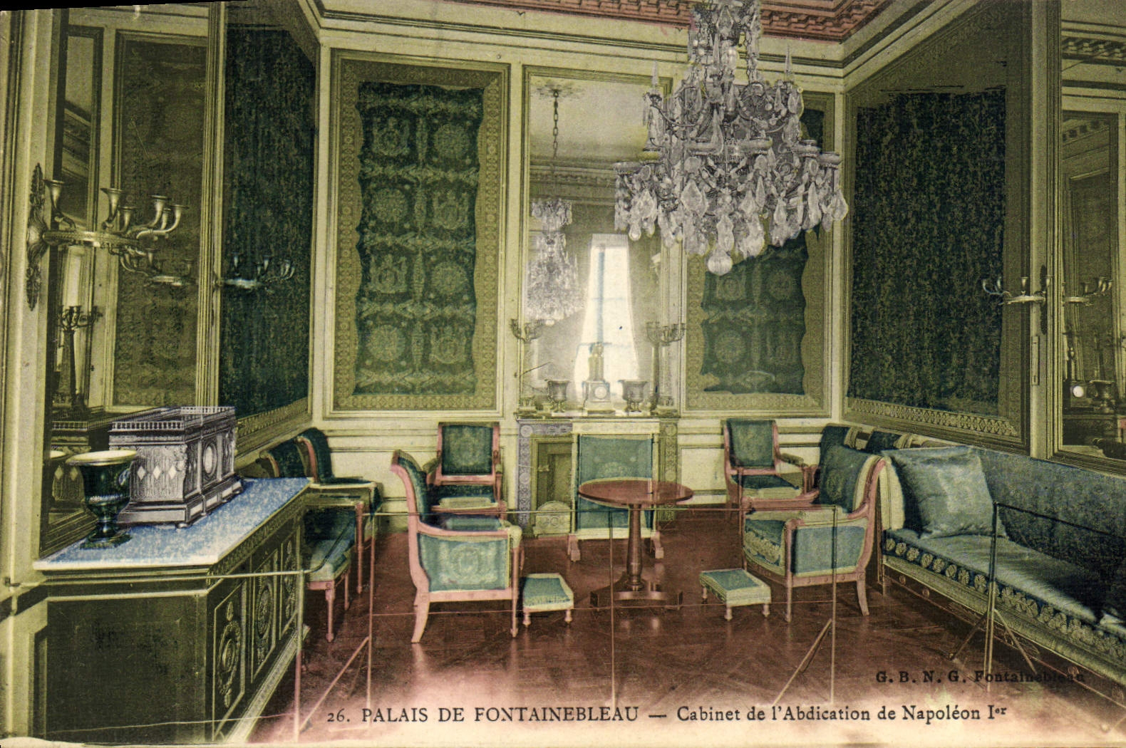 VINTAGE POSTCARD Palate De Fontainebleau Cabinet Of the Abdication Of Napoleon 1st