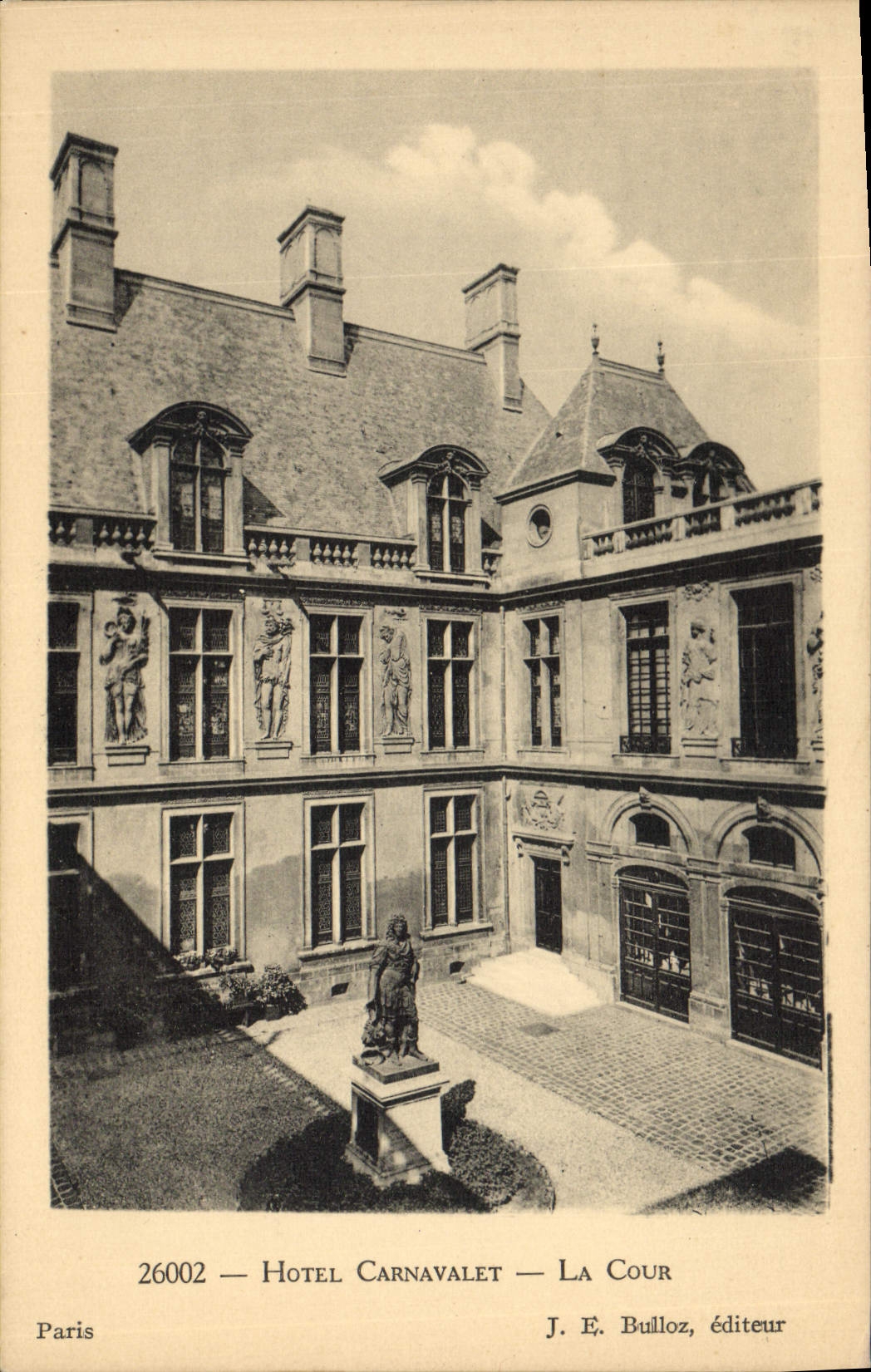 CPA Paris Hotel Carnavalet La Cour