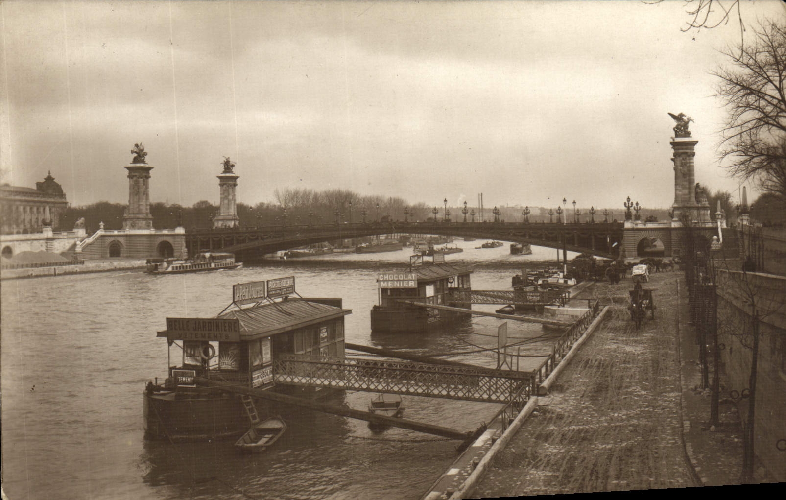 Real photo Paris Bridge Alexandre III Barges