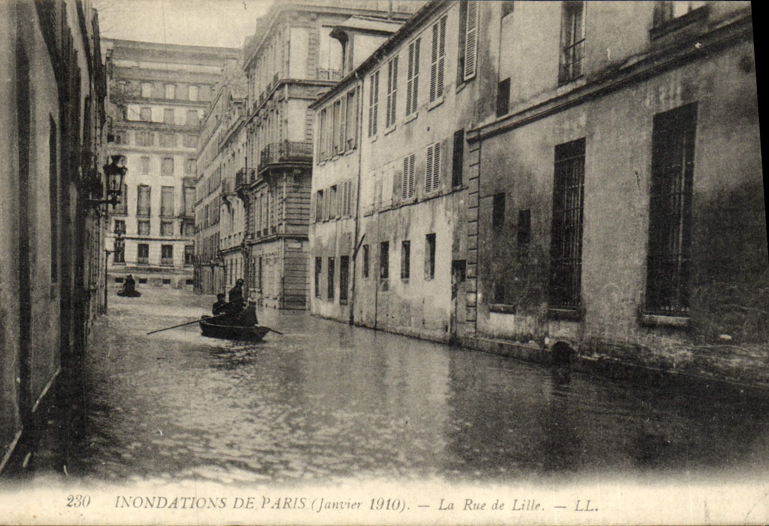 CPA Inondations De Paris La Rue De Lille