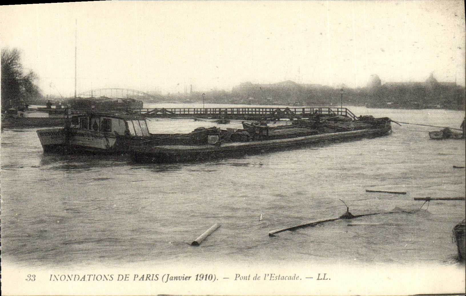 VINTAGE POSTCARD Floods Of Paris Bridge of the Pier Boat Barge