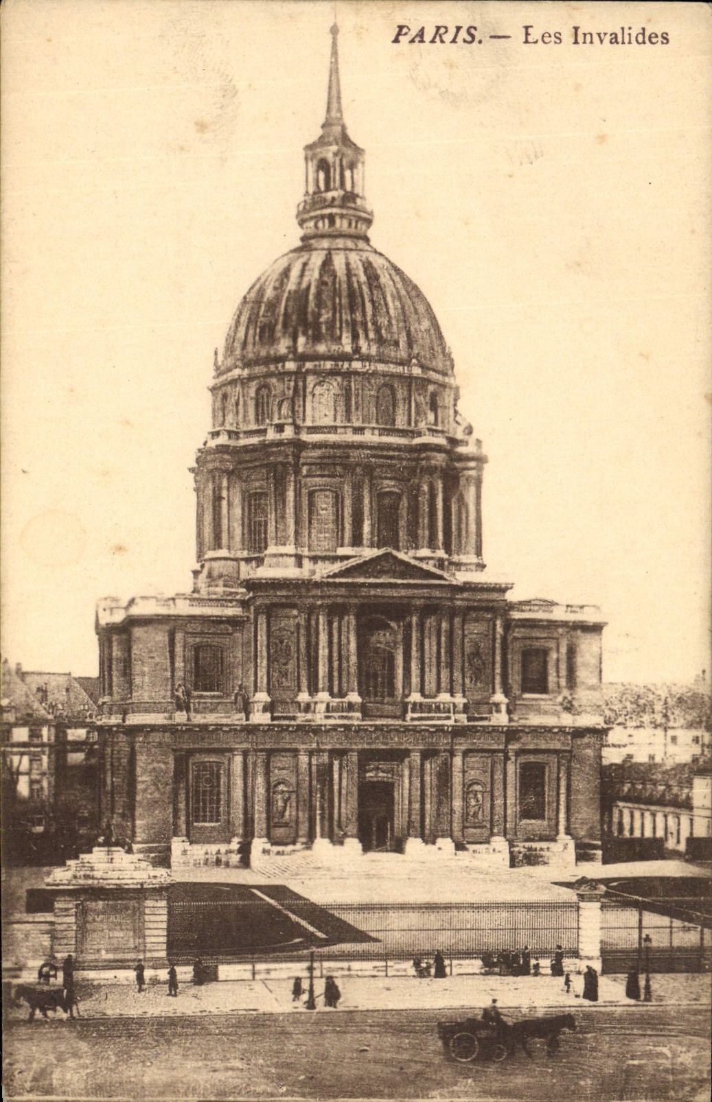 CPA Paris Les Invalides