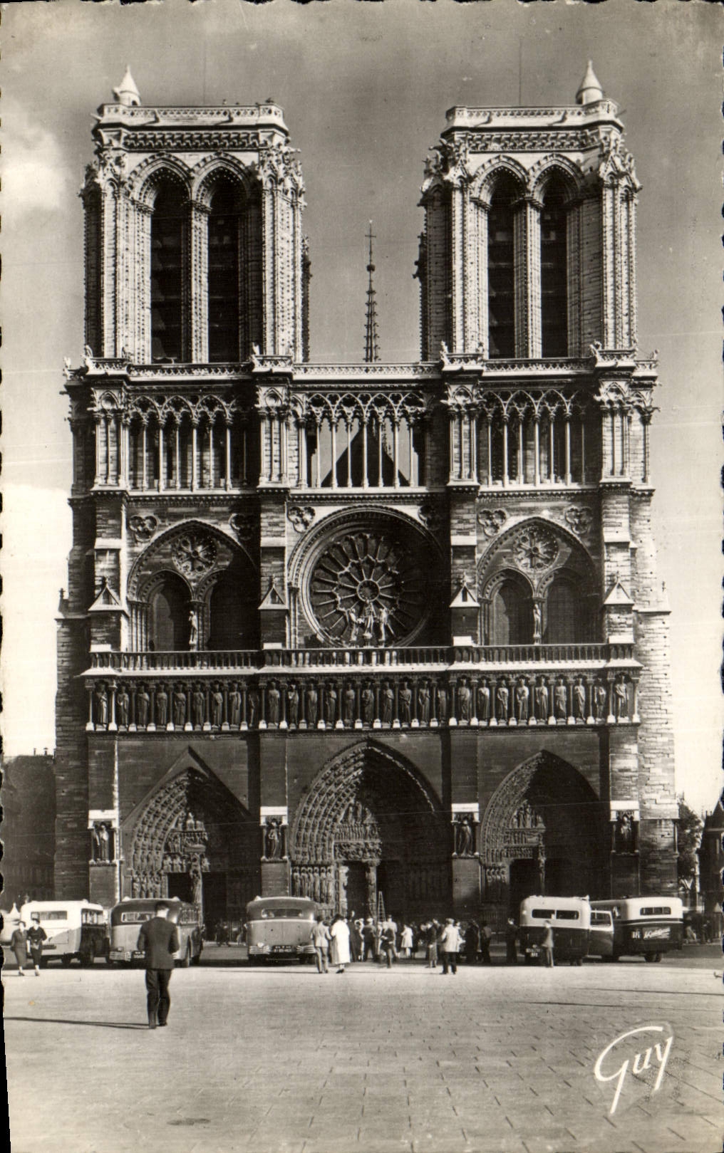 CPM Paris Et Ses Merveilles Cathedrale Notre Dame