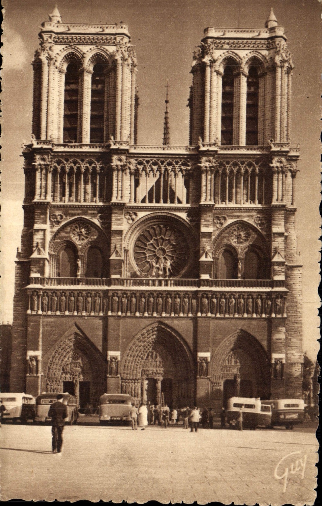 CPA Paris Et Ses Merveilles Cathedrale Notre Dame