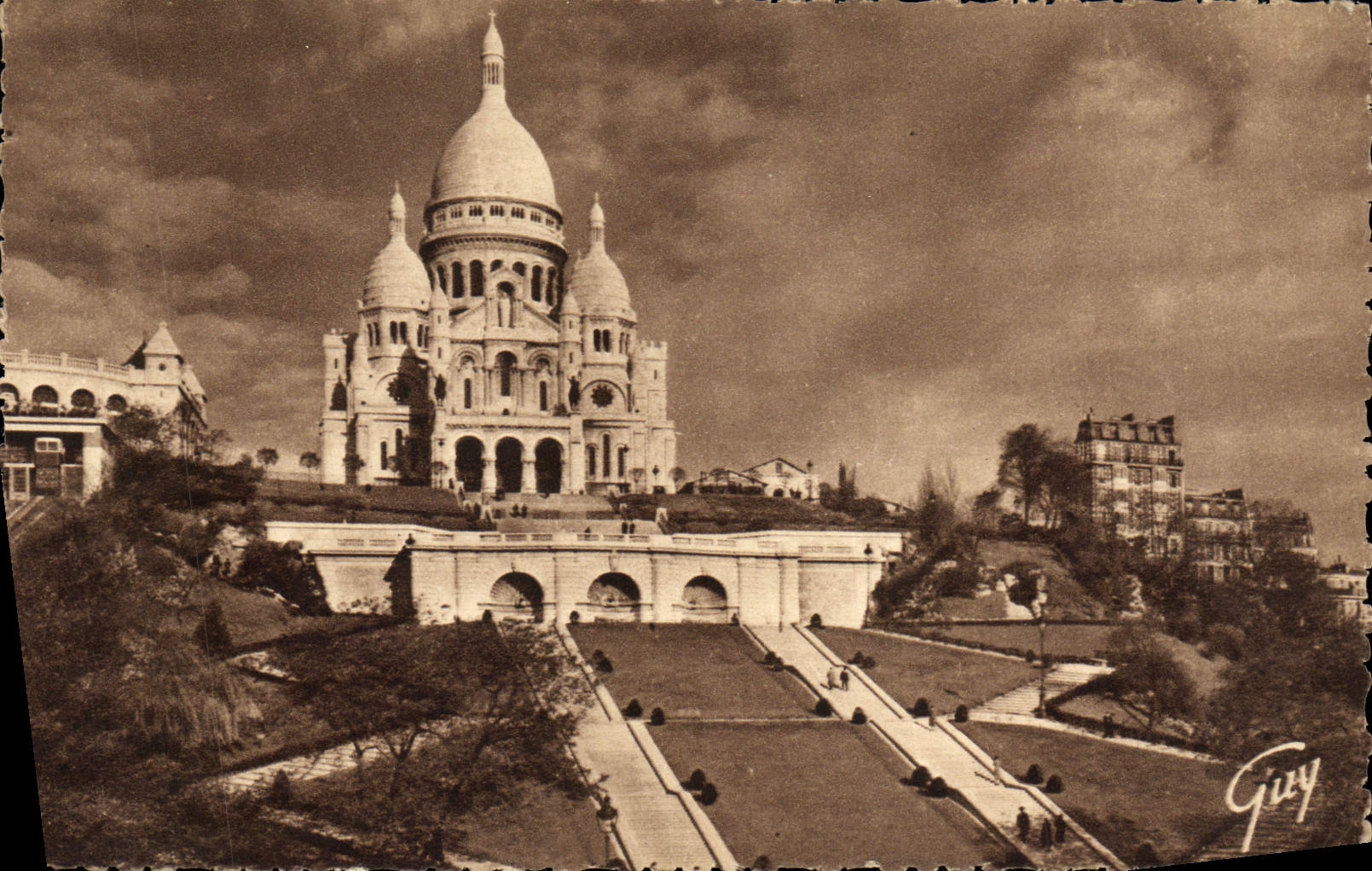 VINTAGE POSTCARD Paris And Its Wonders Basilica Of the Sacring Heart have Montmartre