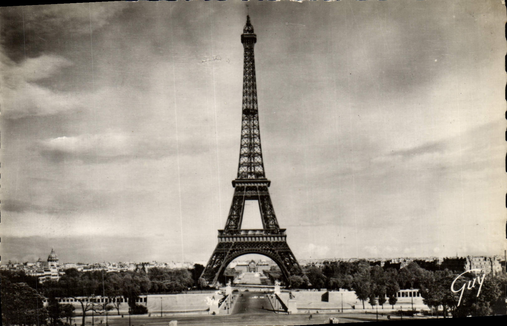 CPM Paris Et Ses Merveilles La Tour Eiffel Vue Du Palais De Chaillot
