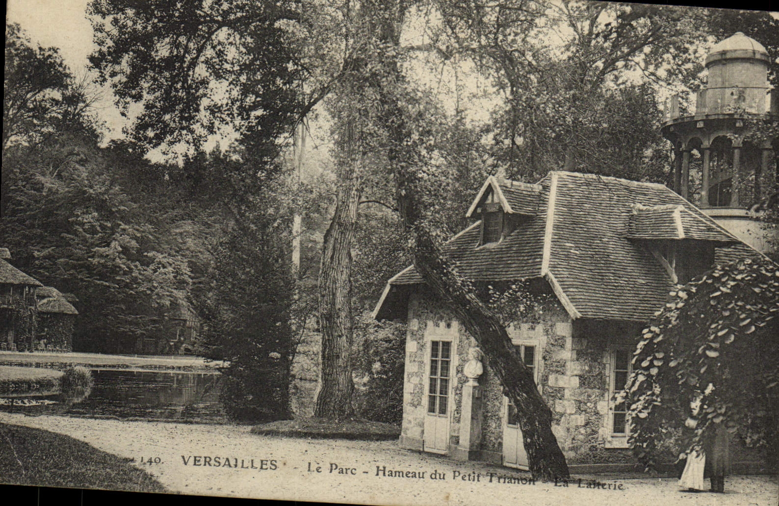 POSTAL Versalles de la VENDIMIA el parque Hamlet de pequeña lechería de Trianon