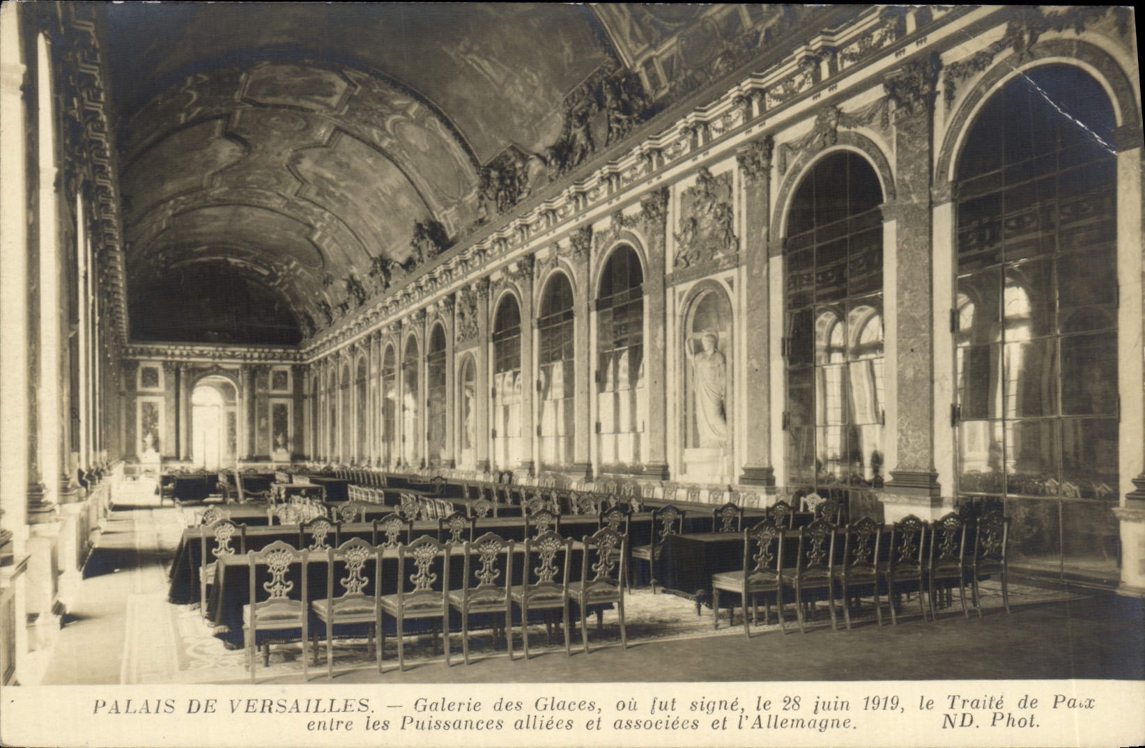 CPA Palais De Versailles Galerie Des Glaces