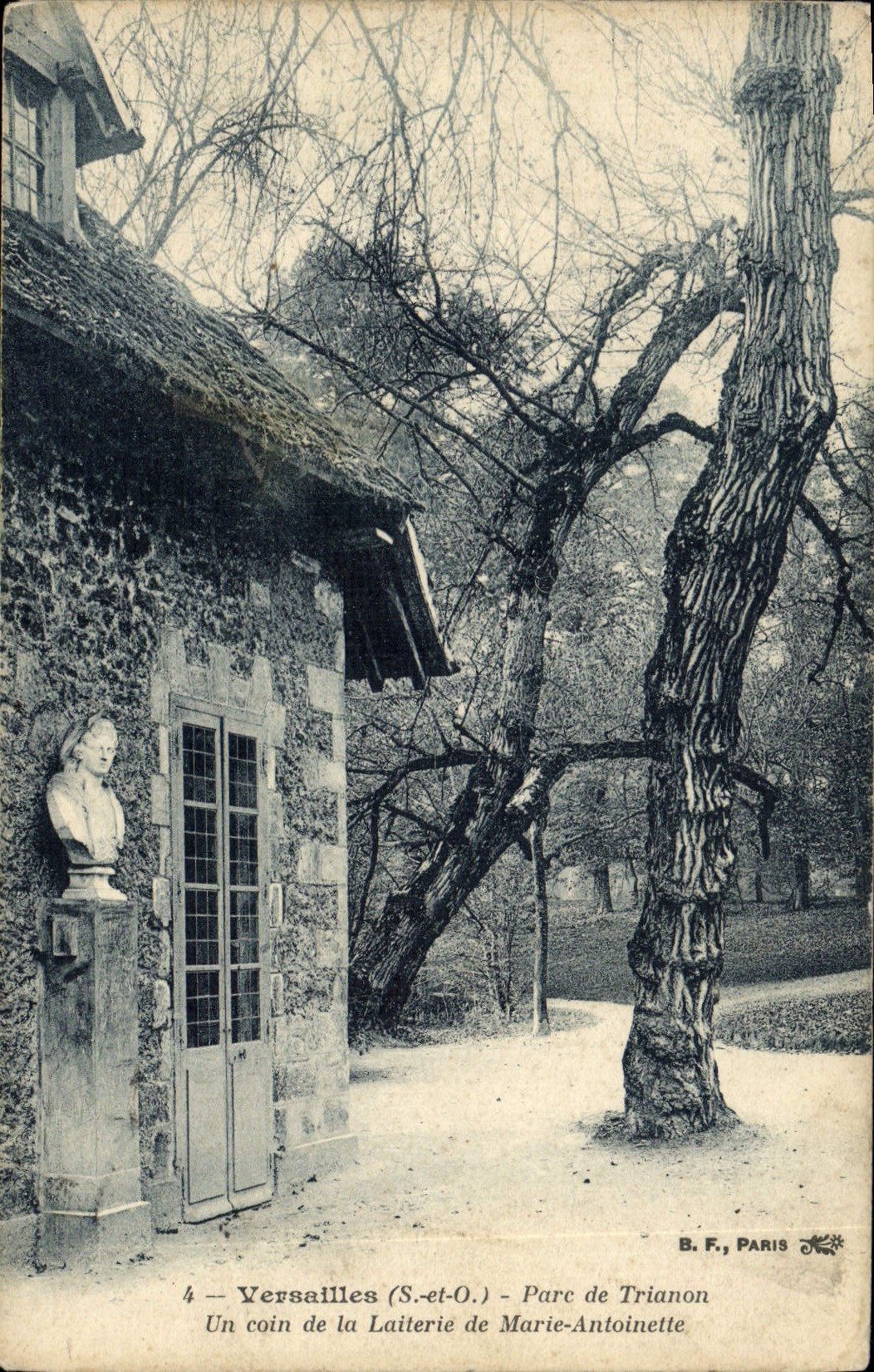 POSTAL Versalles Park De Trianon de la VENDIMIA una esquina de la lechería de Marie Antonieta