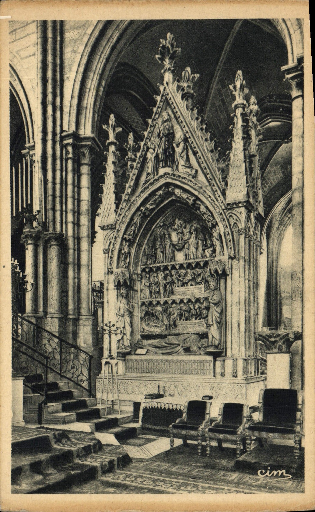 VINTAGE POSTCARD St Denis Abbey Of St Denis Tomb Of King Dagobert Ler