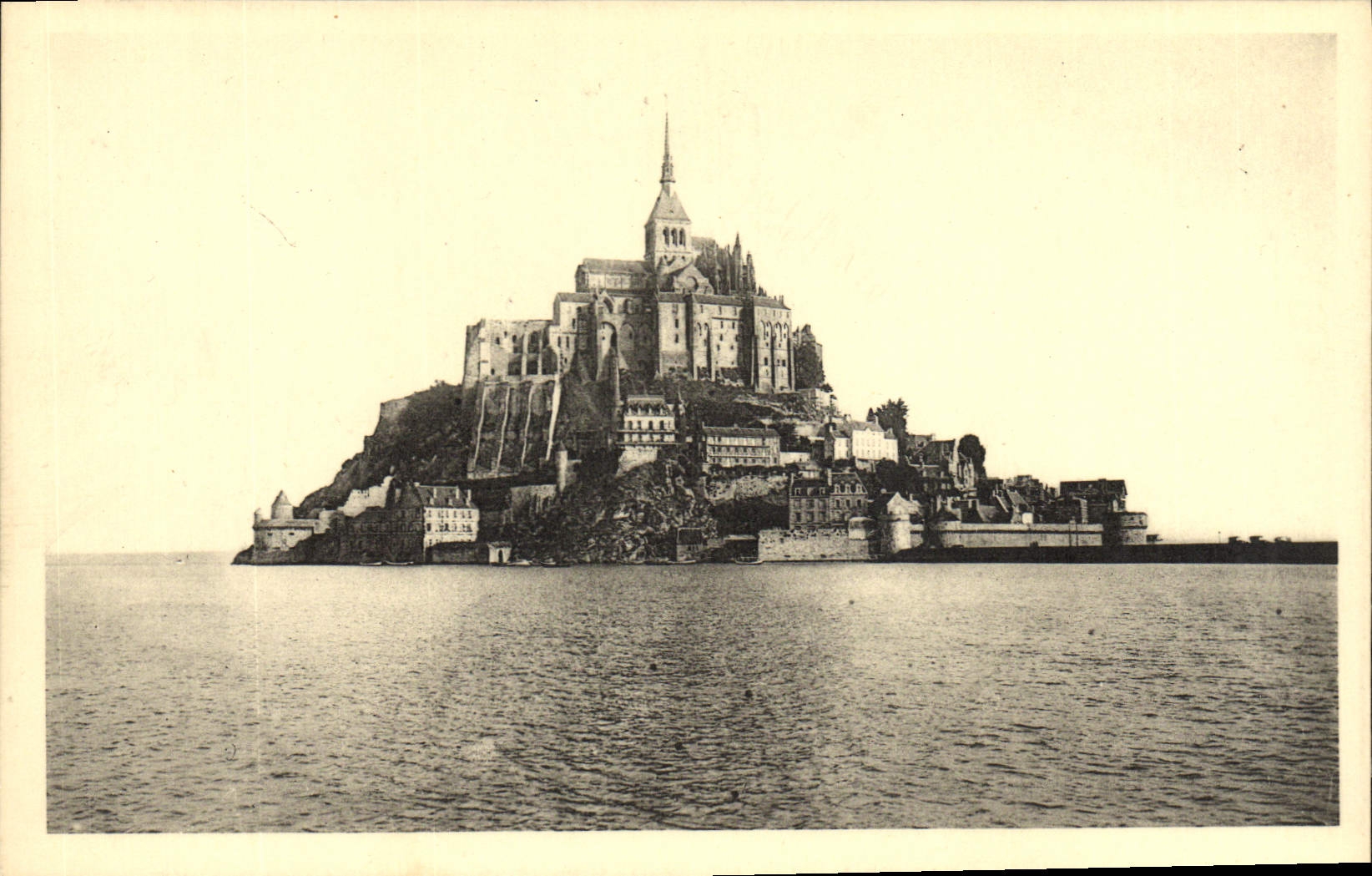 CPA Abbaye Du Mont Saint Michel Vue Generale Face Ouest