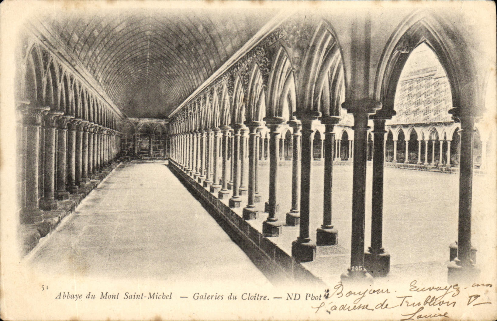 CPA Abbaye Du Mont Saint Michel Galeries Du Cloitre