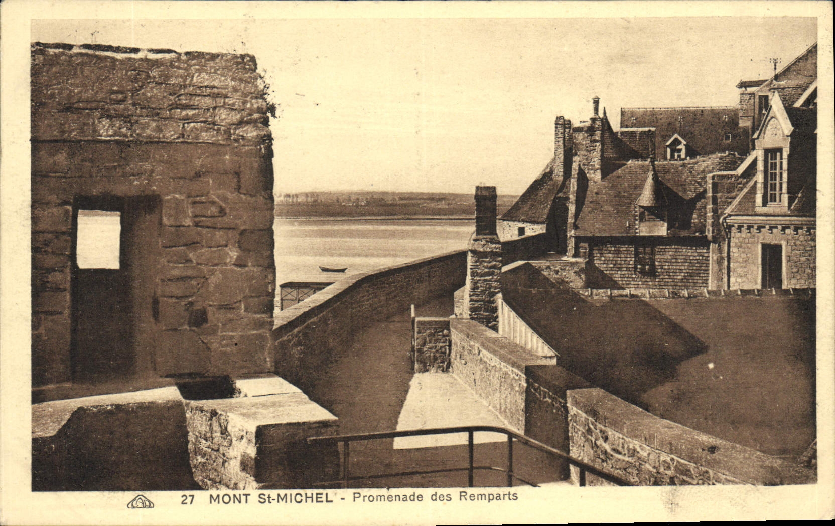 CPA Mont St Michel Promenade Des Remparts