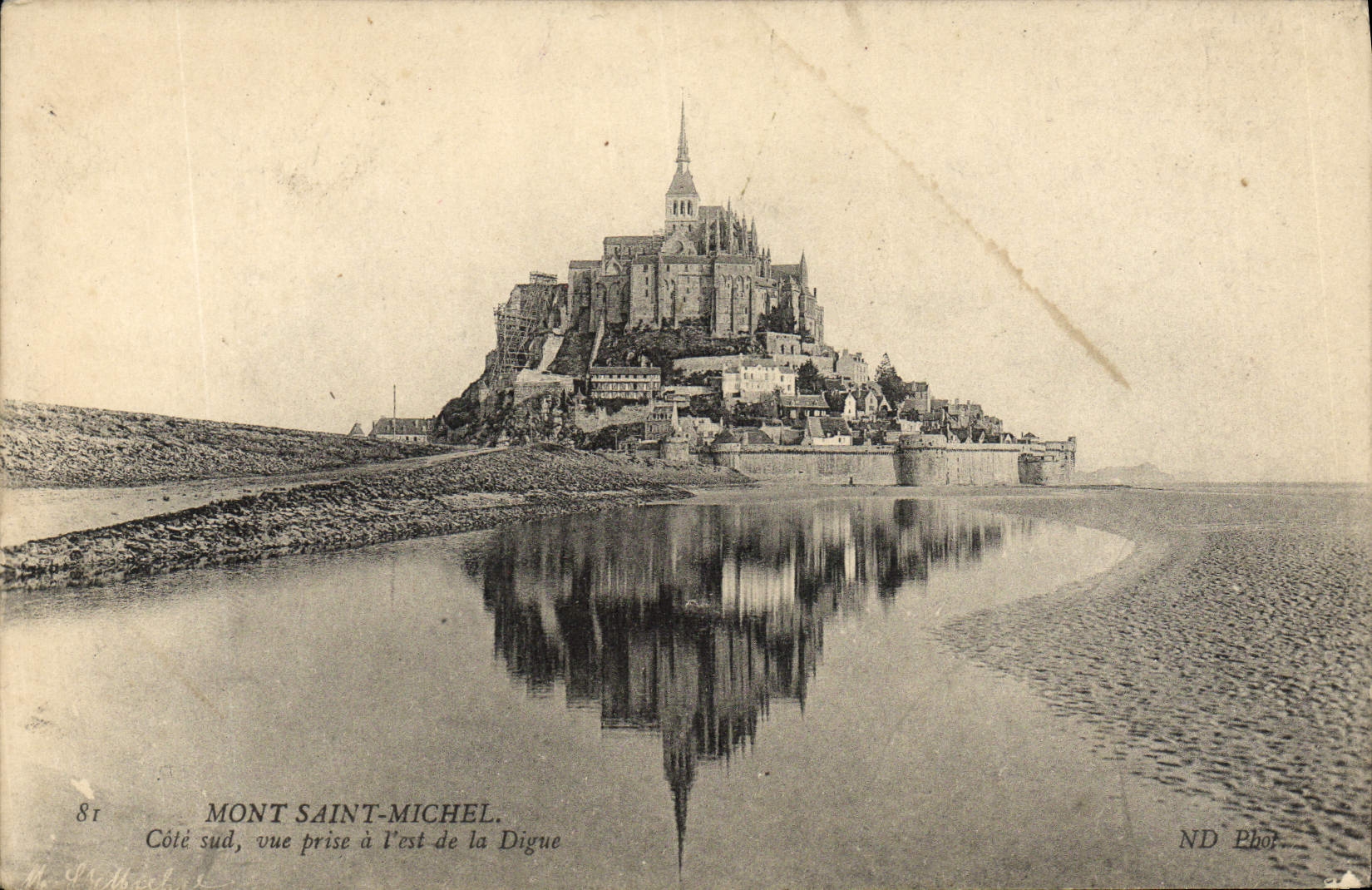 CPA Mont Saint Michel Cote Sud Vue Prise A l'Est De La Digue