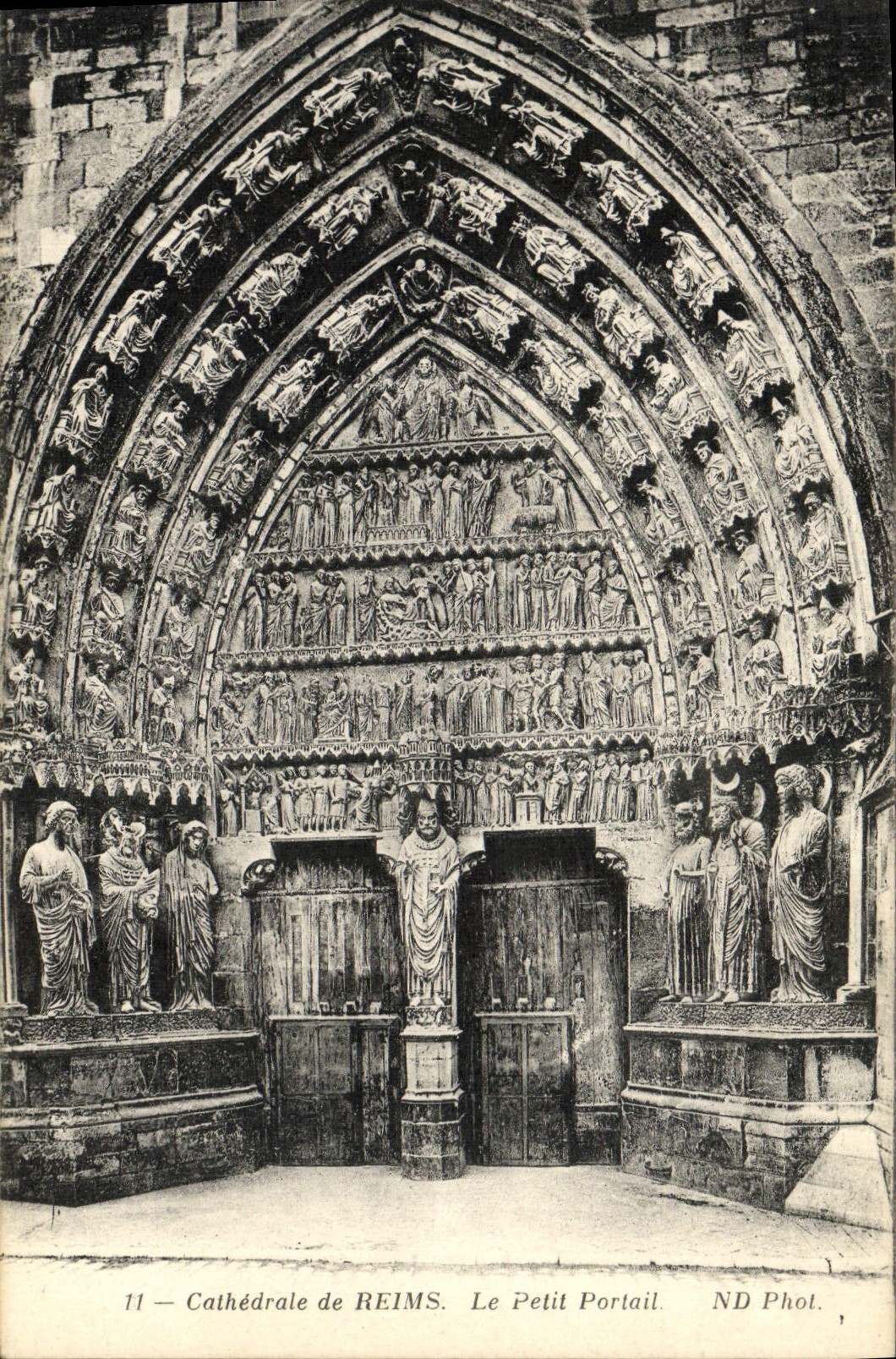 CPA Cathedrale De Reims Le Petit Portail