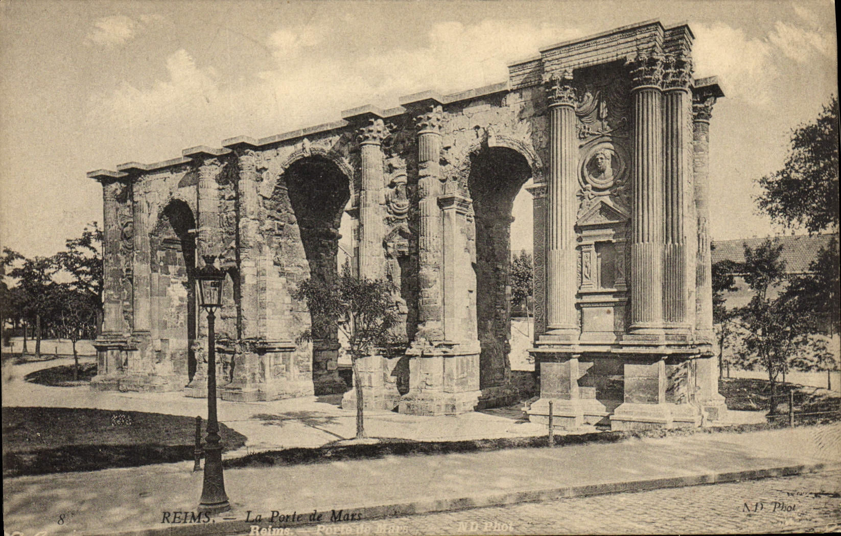 CPA Reims La Porte De Mars