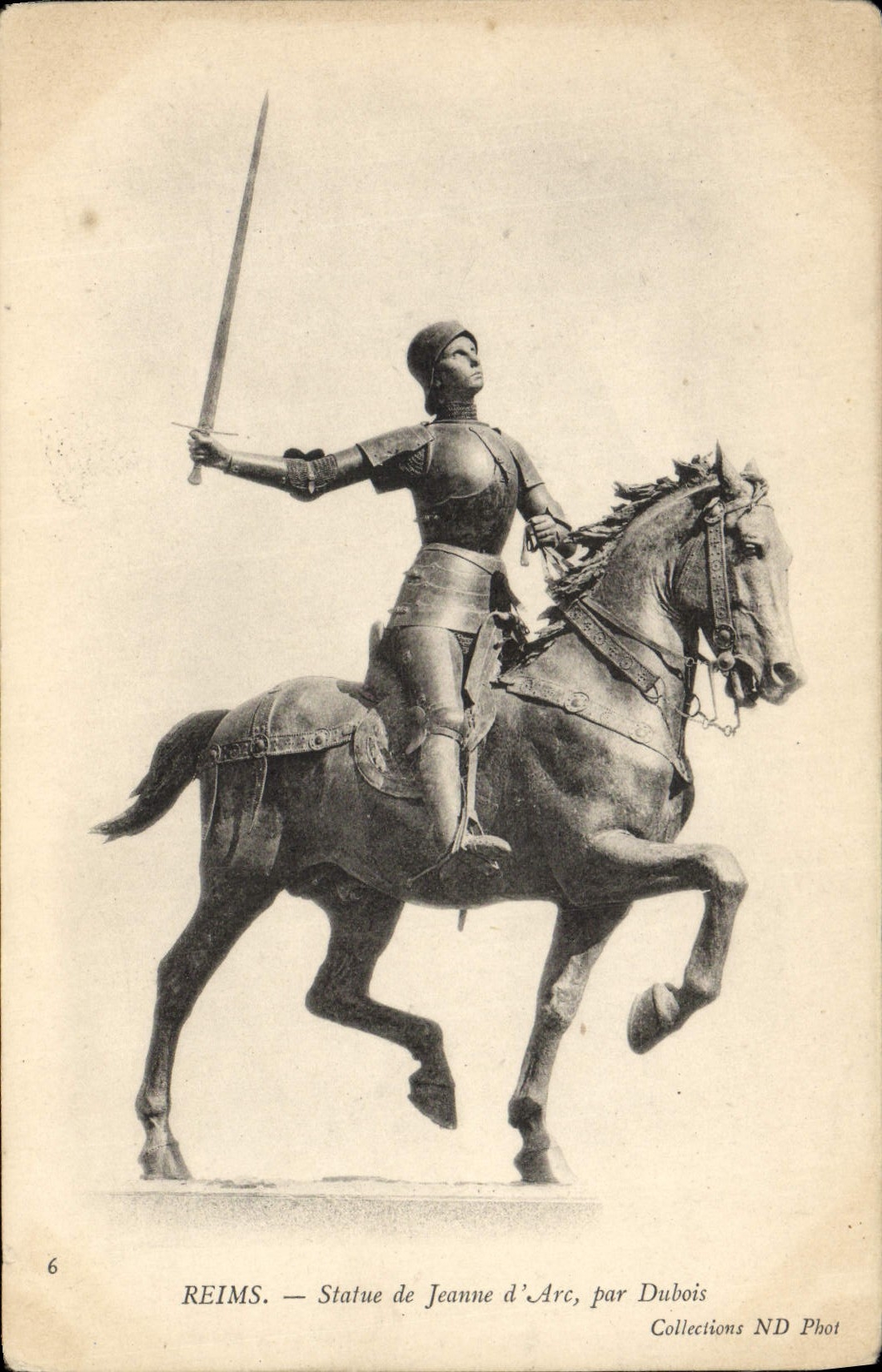 CPA Reims Statue De Jeanne d'Arc Par Dubois